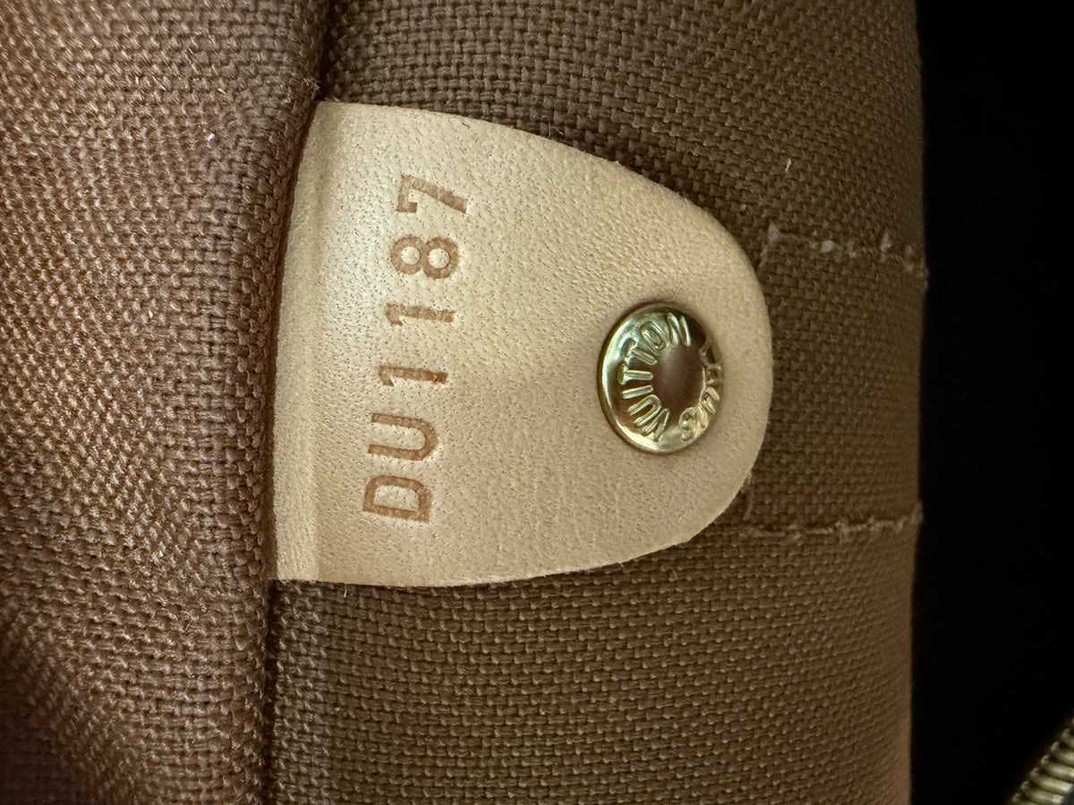 Louis Vuitton Ultra Rare Keepall 50 Monogram Canvas x Saint Tropez Bandouliere Tahitienne Cities Limited Edition 150 Piece