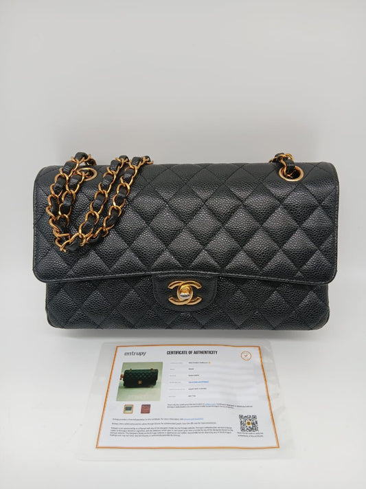 Chanel Black Caviar Quilted Classic Flap Medium
Excellent Condition
No inclusions
