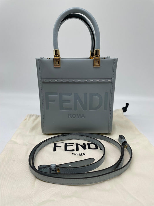Fendi Dark Blue Mini Sunshine Shopper Bag
pristine condition
comes with the dust bag