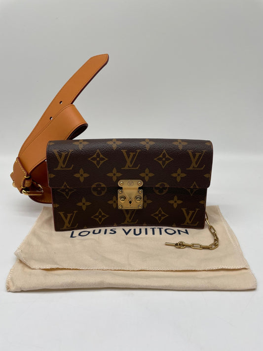 Louis Vuitton S Lock Belt Pouch
New