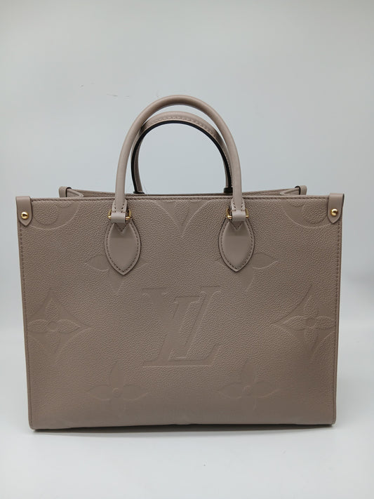 Louis Vuitton OntheGo MM Tote Bag
In Very Good Condition
Inclusions: Dustbag