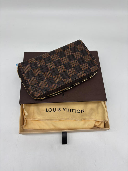 Louis Vuitton Damier Ebene Zippy Wallet
Unused
