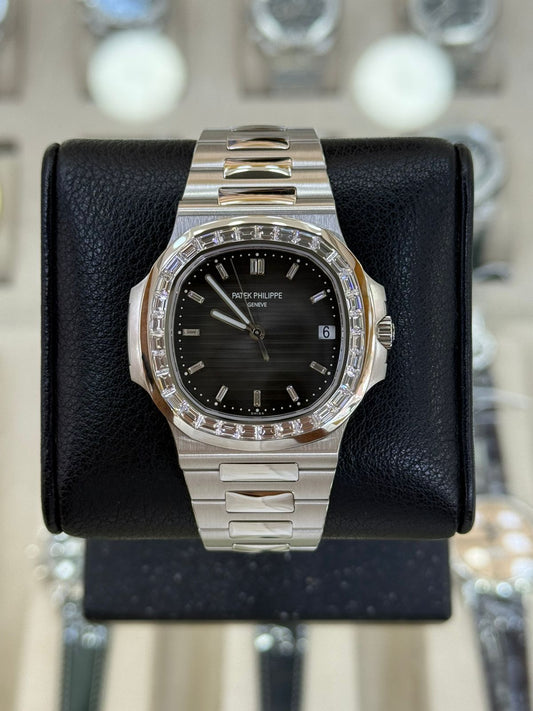 Patek Philippe Nautilus Platinum Grey Dial Diamond Baguette Bezel  2021 New Full Set Ref:5711/110P