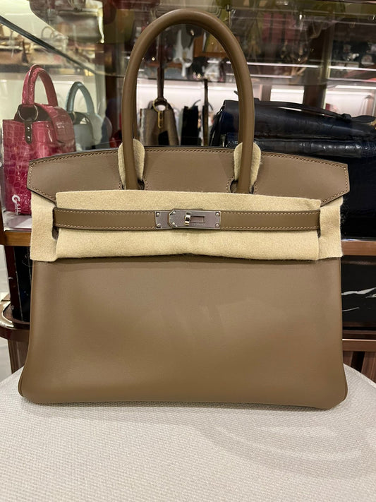 Hermes Birkin 30 
Beige Du Weimar 
PHW
Jonathan
Y(2020) 
New