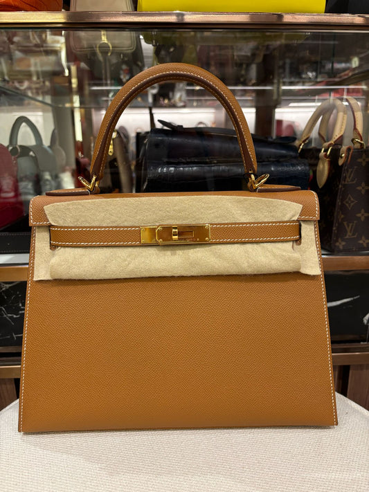Hermes Kelly 28 
Gold 
GHW 
Epsom 
W(2024) 
Brand New