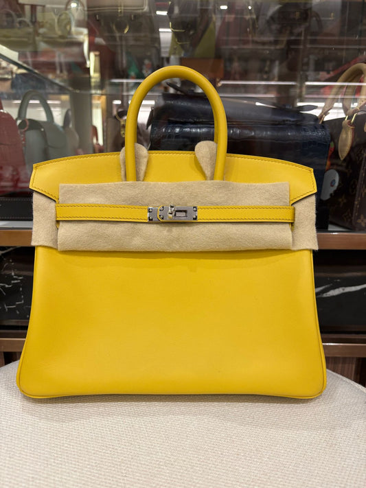 Hermes Birkin 25 
Jaune De Naples
PHW 
Swift
W(2024) 
Brand New