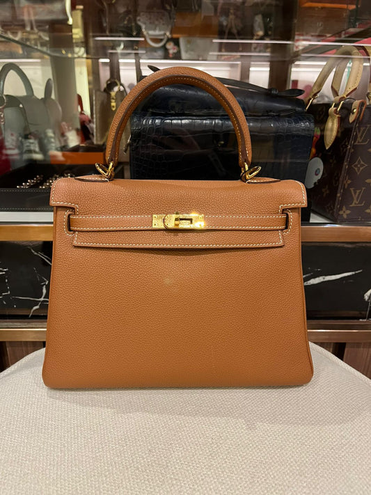 Hermes Kelly 25
Gold
GHW
Togo
X(2016)
Pre-owned