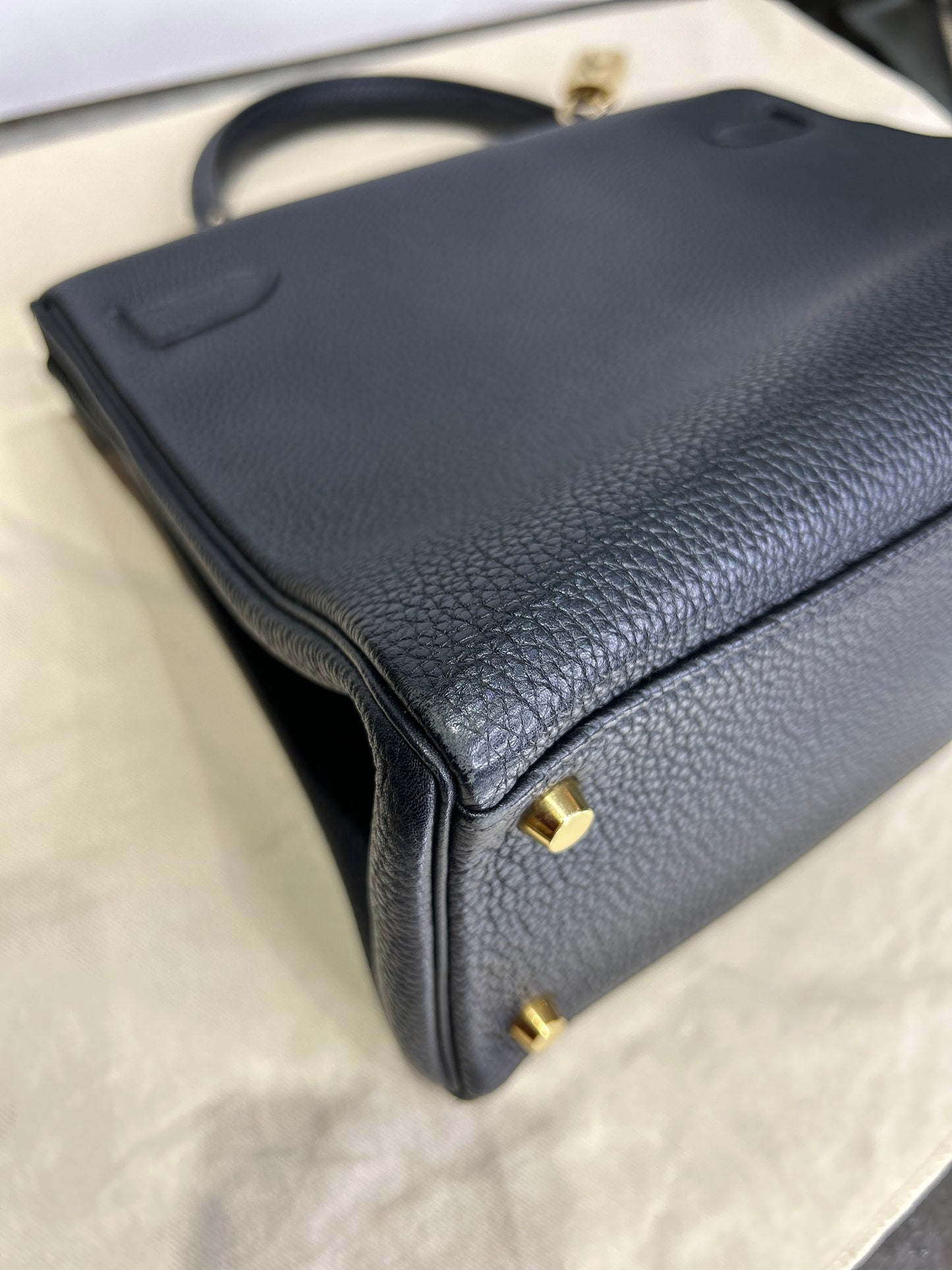 Hermes Kelly 32 Togo GHW Without Invoice. Used