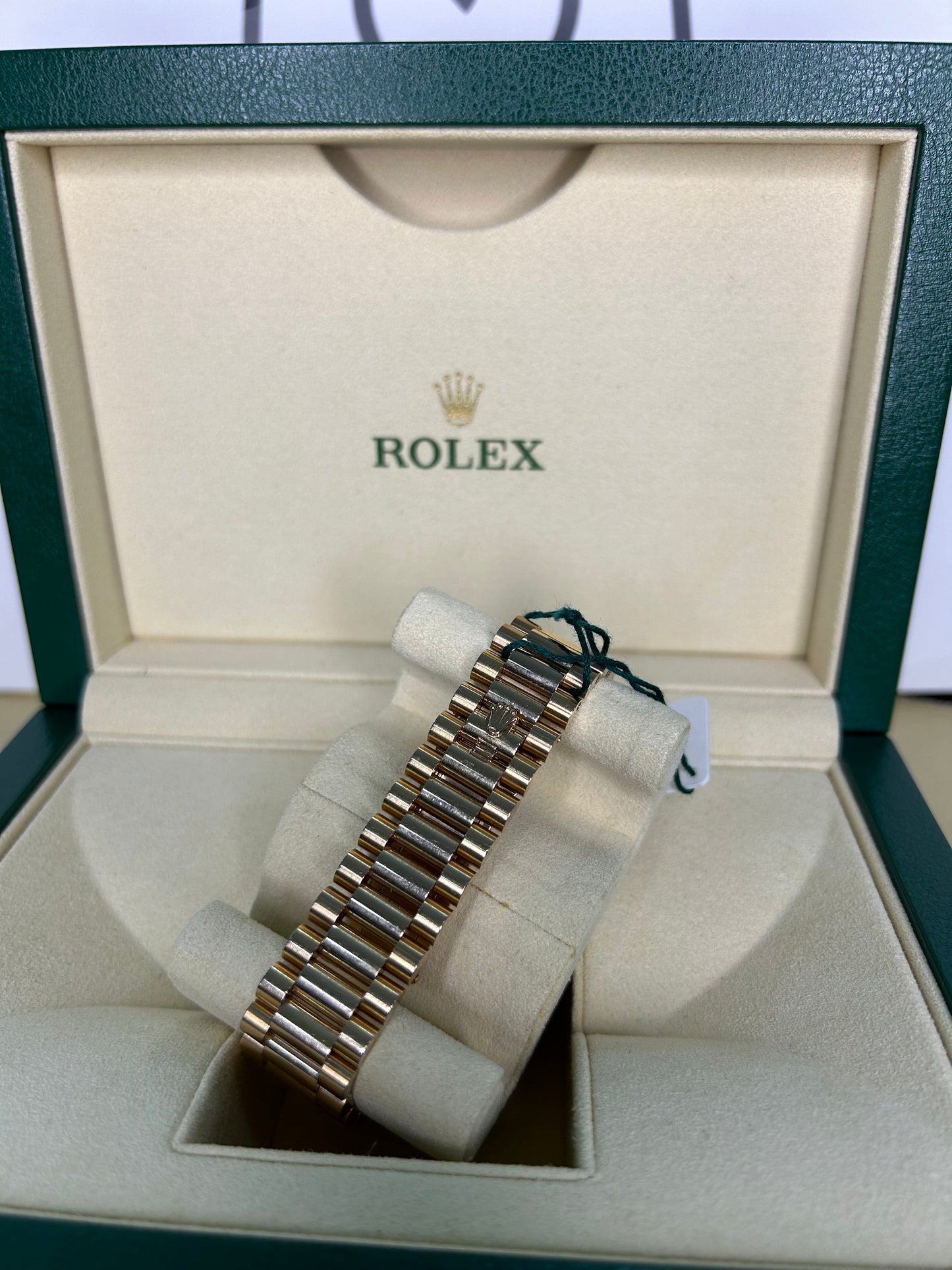 Rolex Men’s Day-Date 40mm Olive Dial Used Full Set 2019