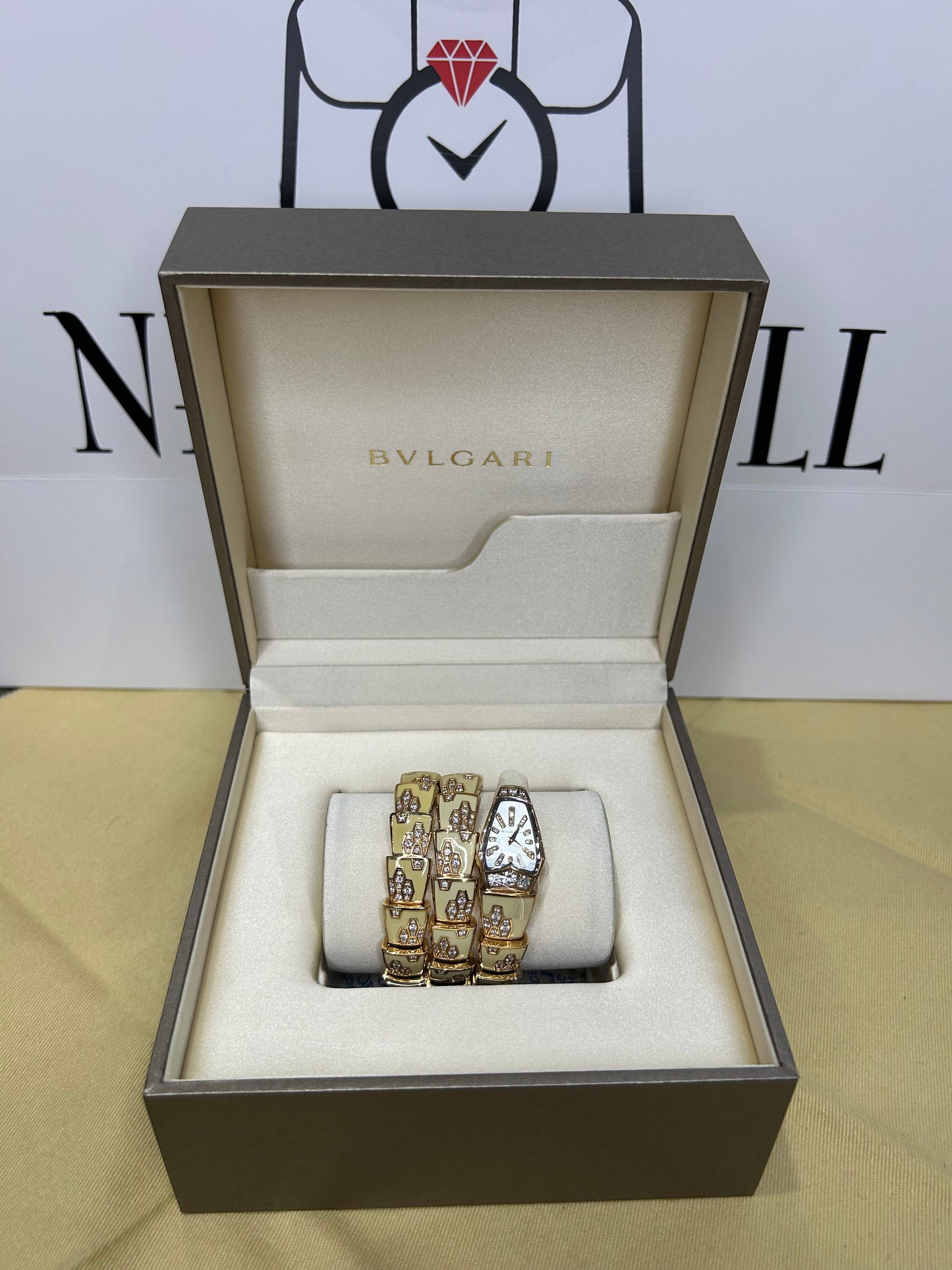 BVLGARI Bulgari Serpenti Gold/Ceramic With Diamonds SP P 26 G Like New