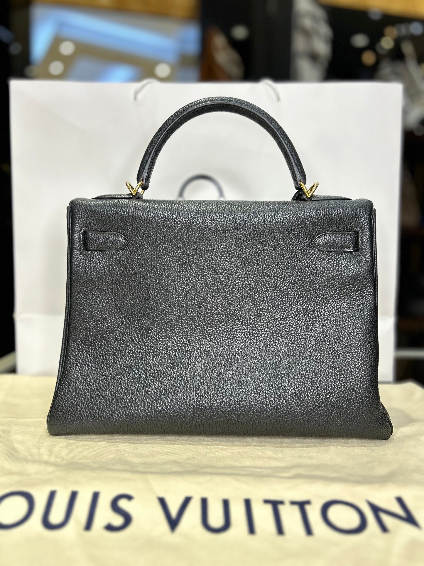 Hermes Kelly 32 Togo GHW Without Invoice. Used