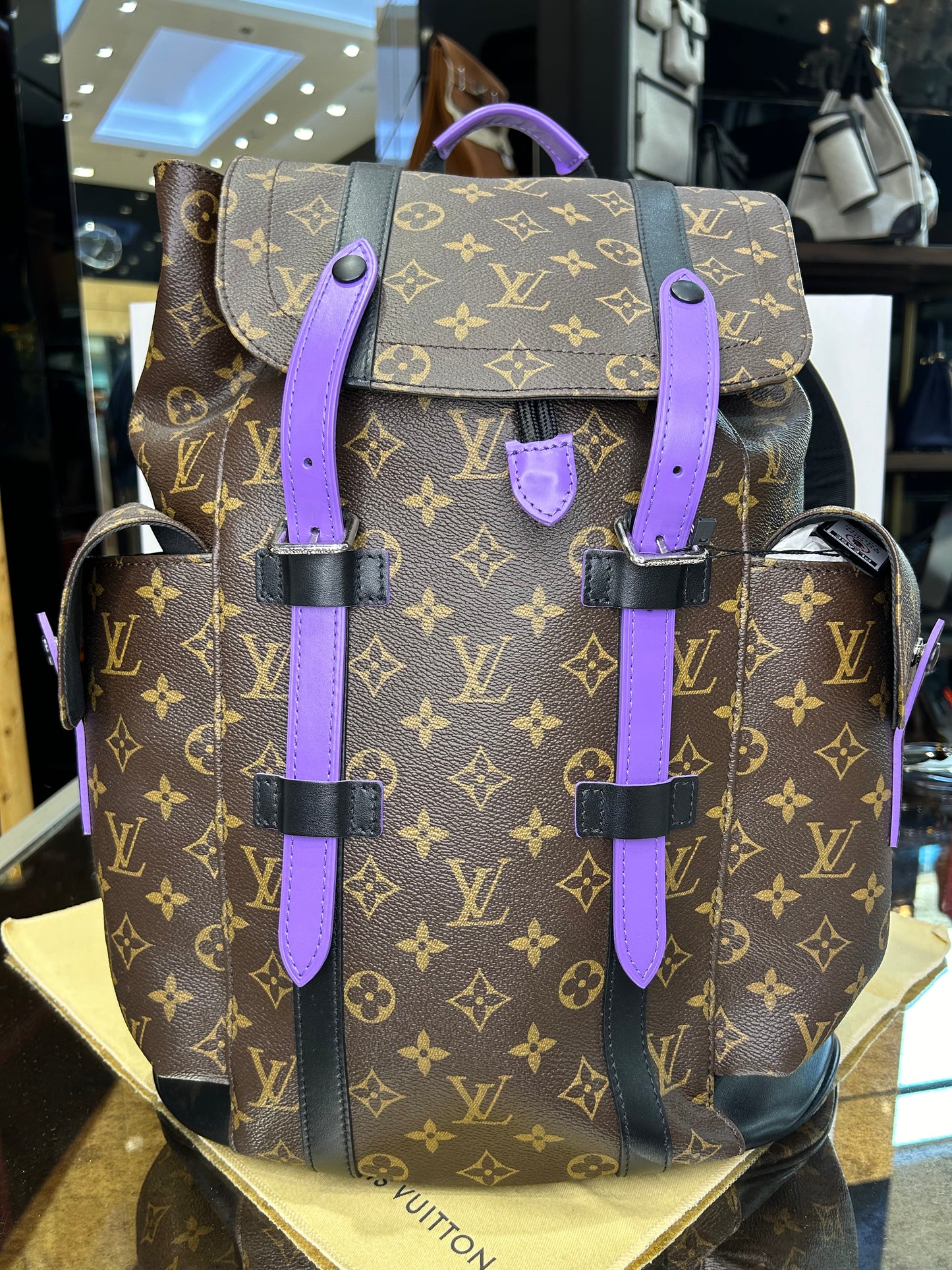 Louis Vuitton Christopher MM Monogram Macassar Like New