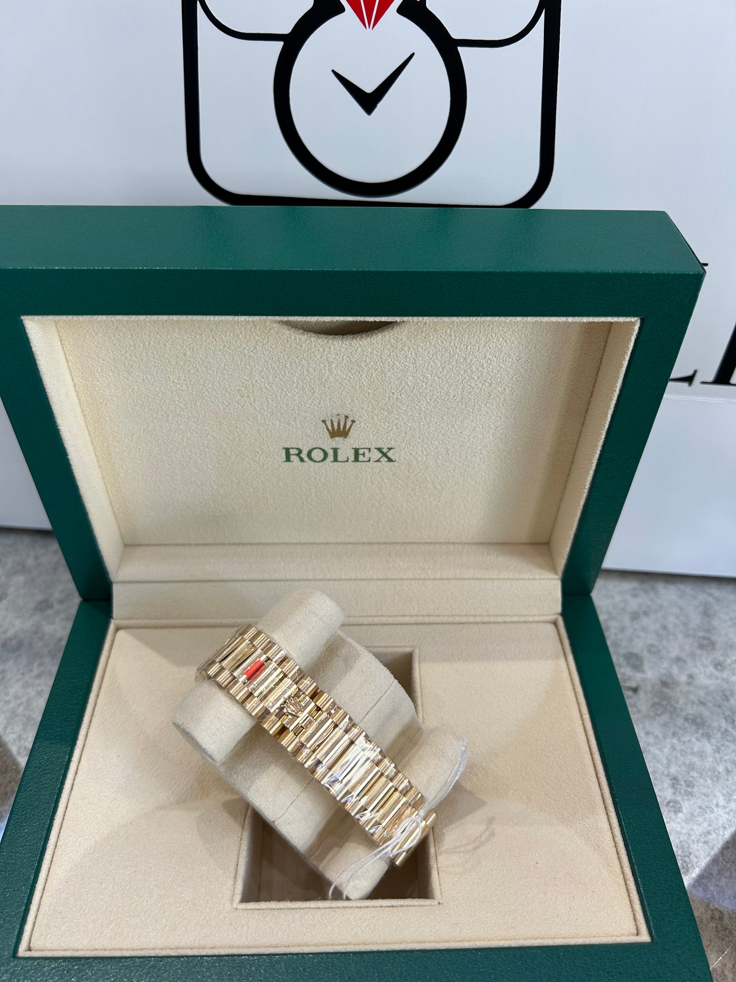 Rolex Unisex Day-Date 36mm President 18K Yellow Gold 128238 With Diamonds New 2024