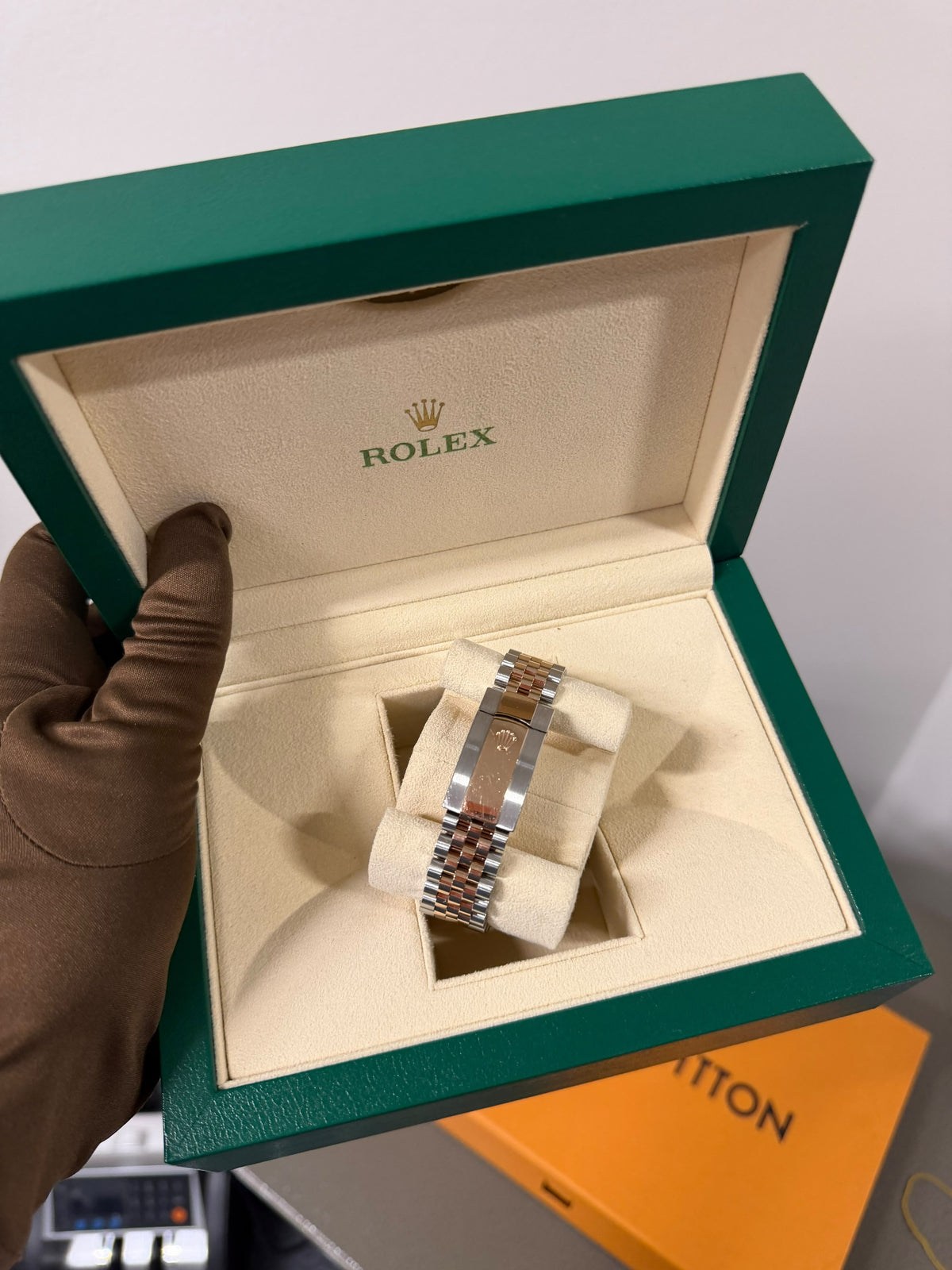 Rolex Datejust 41mm 126331-0008 Men’s Steel/Rose Gold Automatic With Diamonds With Box.