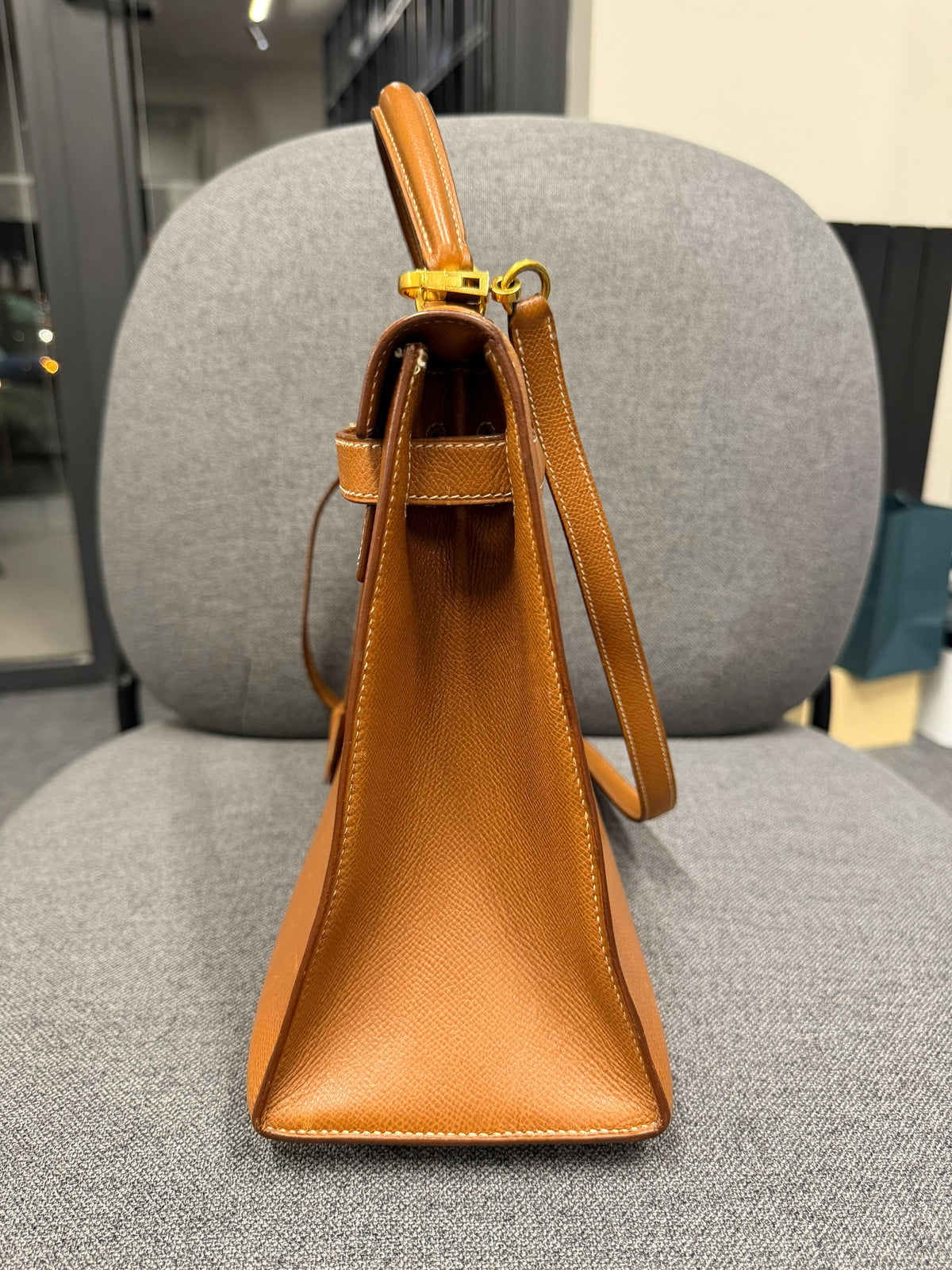 Hermes Kelly Sellier 32 Vintage Gold GHW 1971 Year