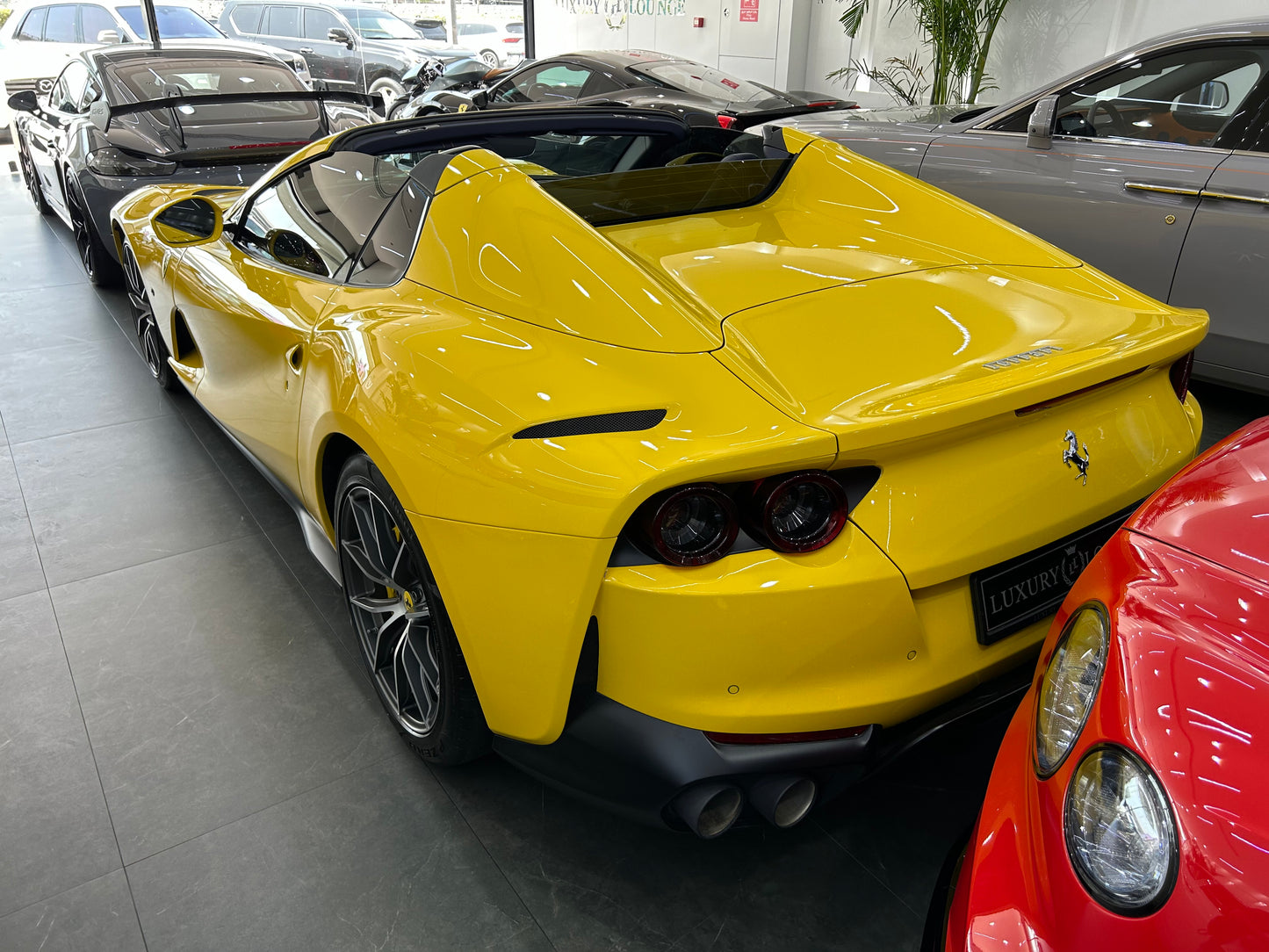 Ferrari Yellow 812GTS 6.5 V12 2022 (5200KM)