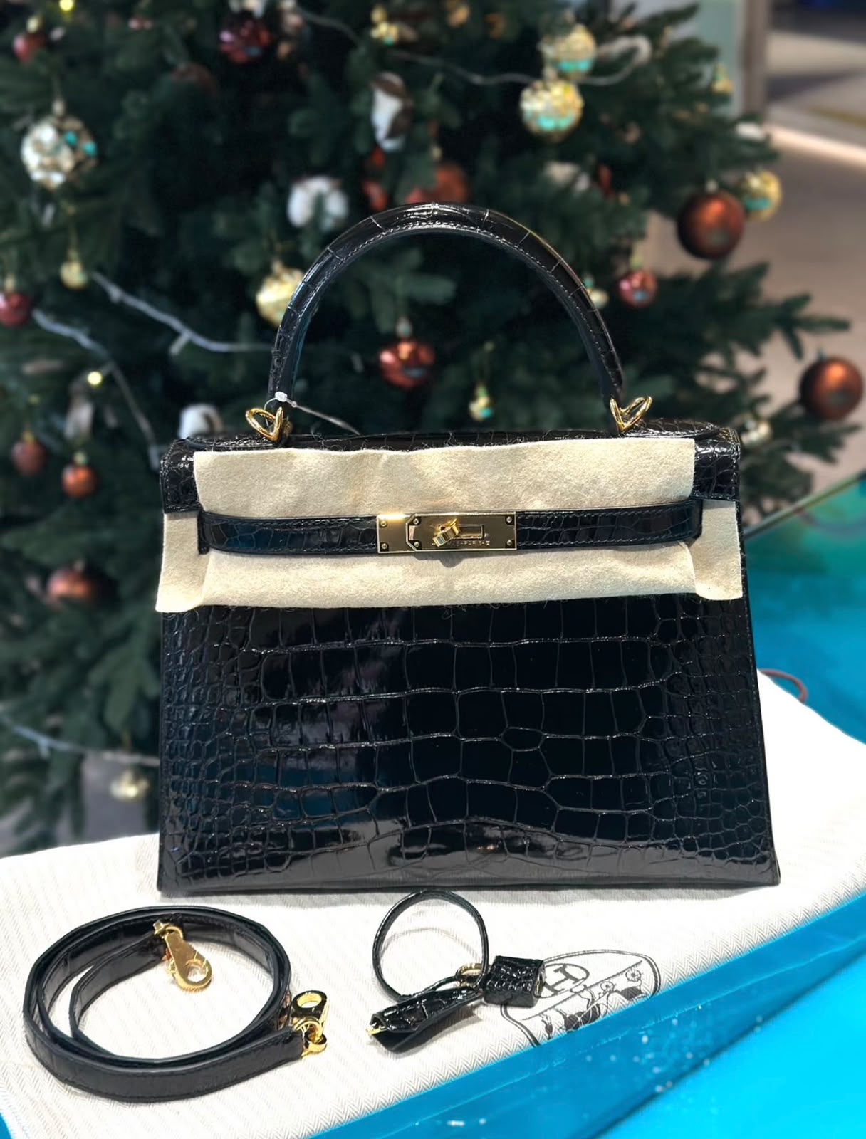 Hermes Kelly 28 GHW 89 Shine 2021 Year