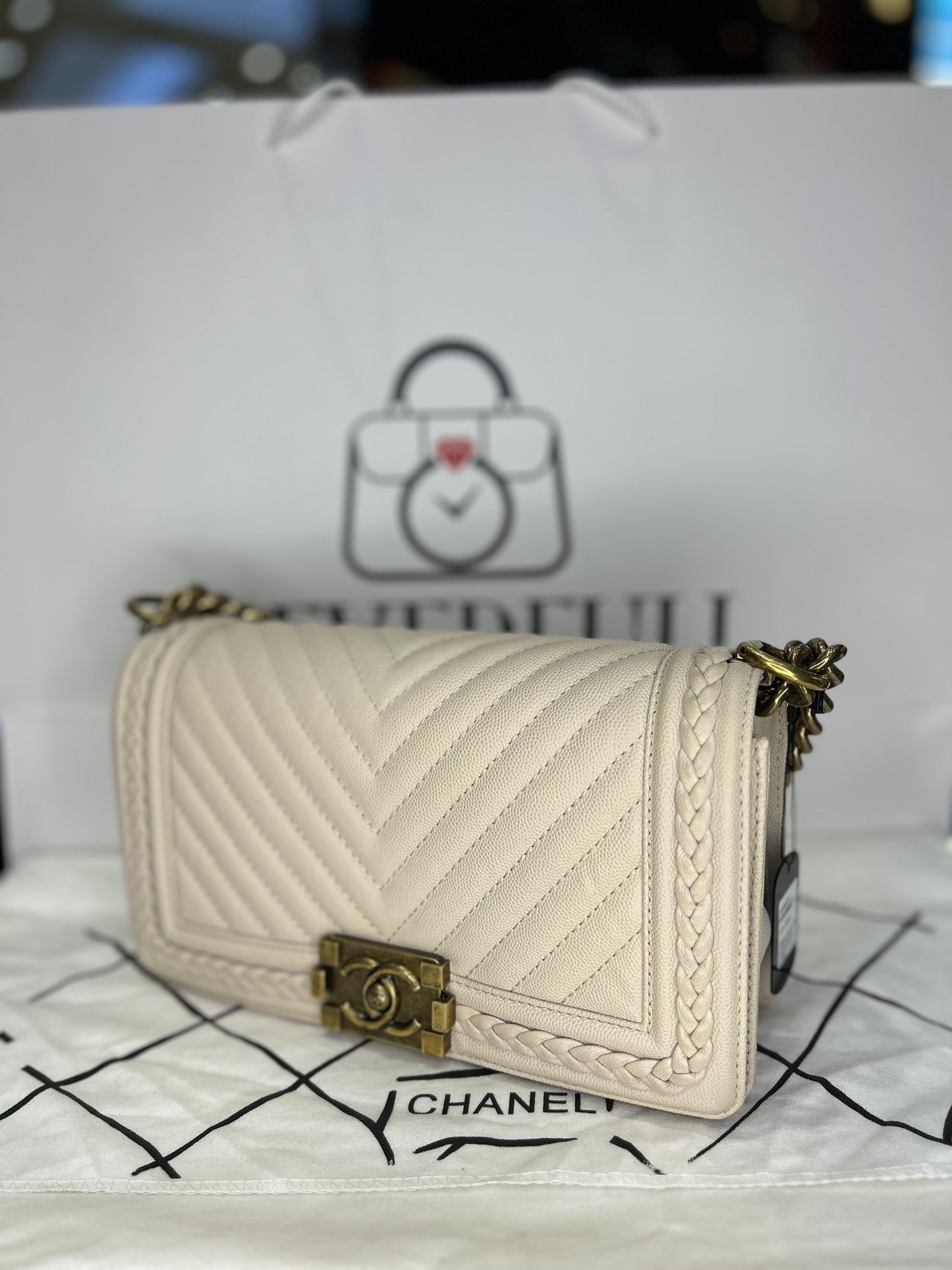 Chanel Boy Bal Chevron Caviar Used Excellent Condition