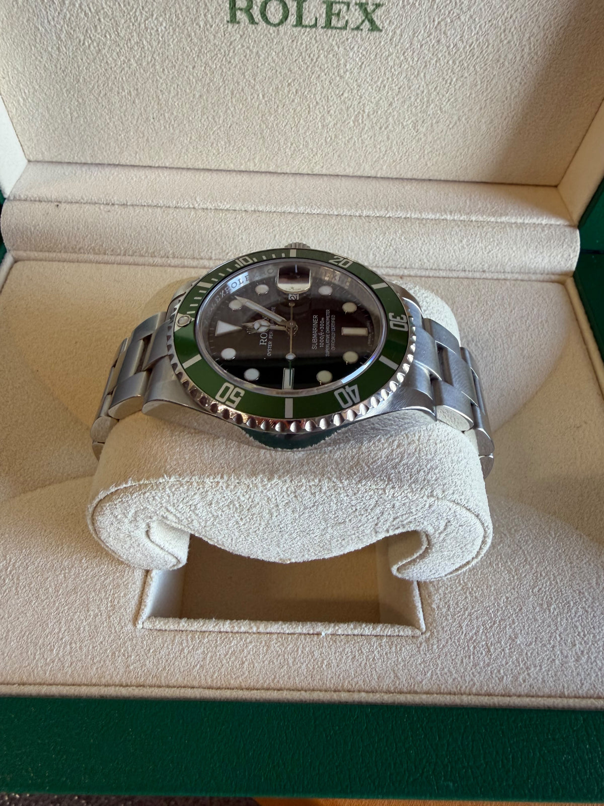 Rolex Submariner Kermit 40mm Steel Automatic 16610LV Full Set 2010 Year Used