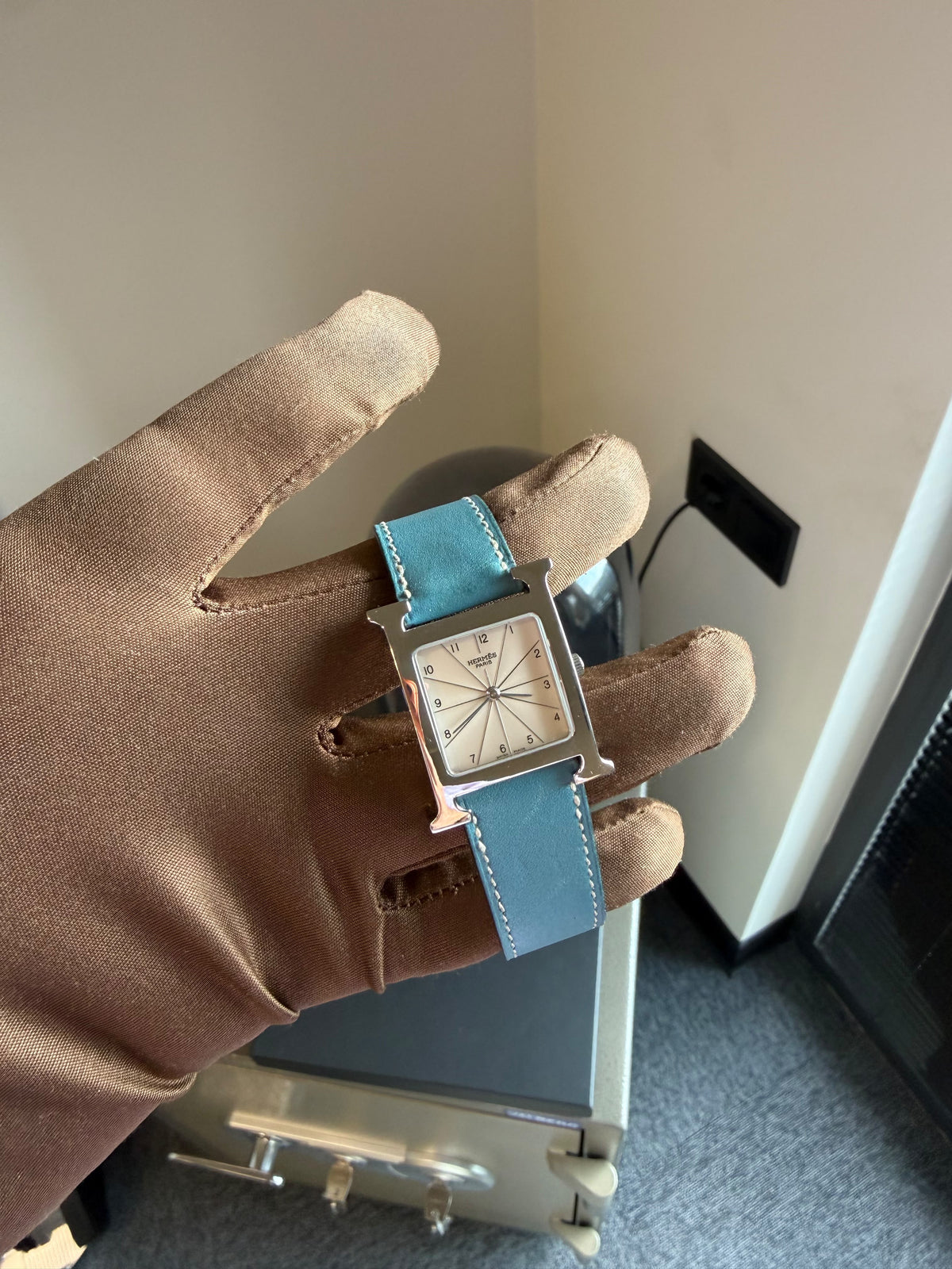Hermes H-Watch Hh1.210 Women’s Watch – White Dial With Blue Strap