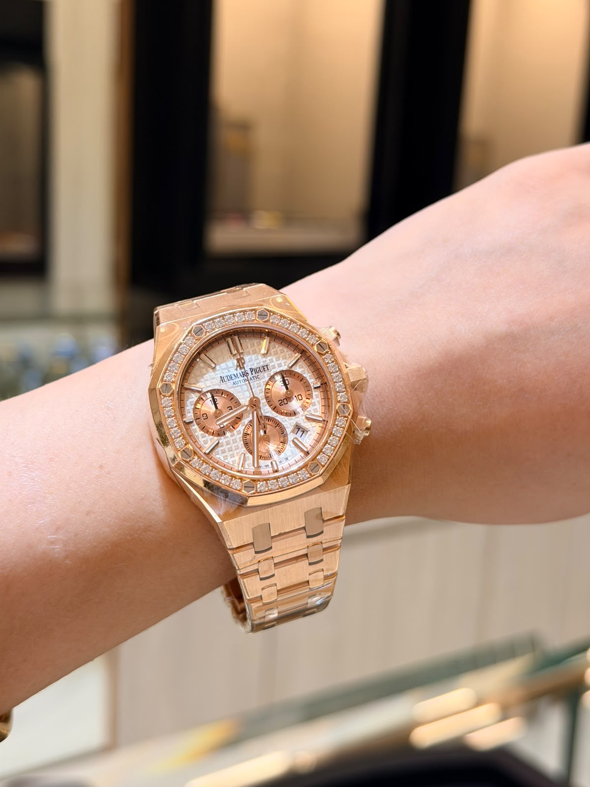 Audemars Piguet Royal Oak Chronograph Pink Gold - Ref. 26315OR.ZZ.1256OR.01 2021 Used