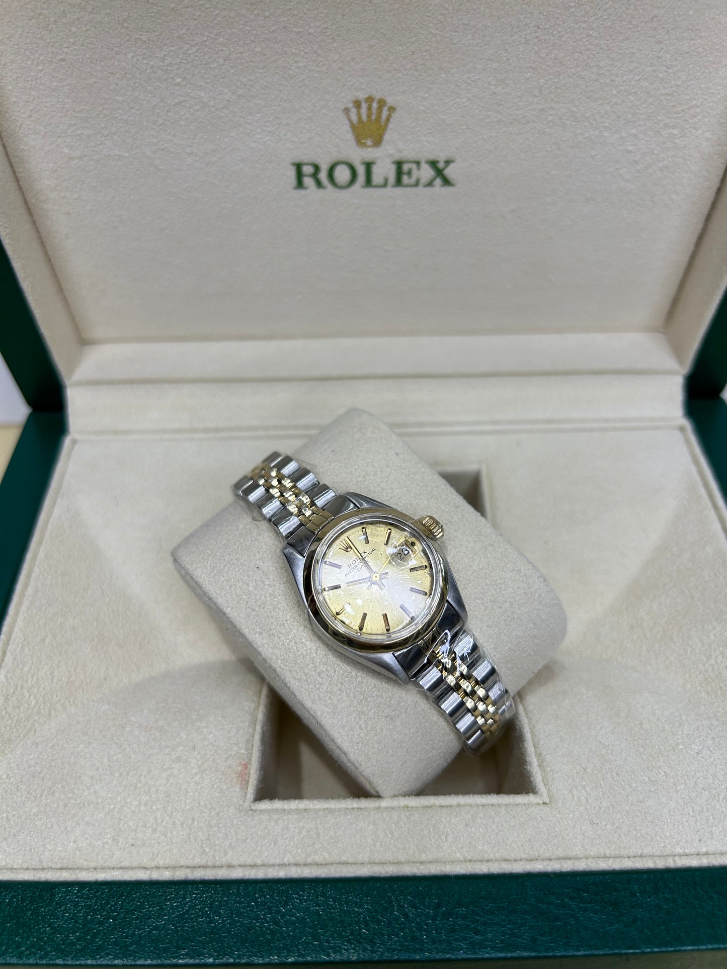 Rolex Ladies Datejust 26mm Steel/Gold Automatic 6916. With Box Polished