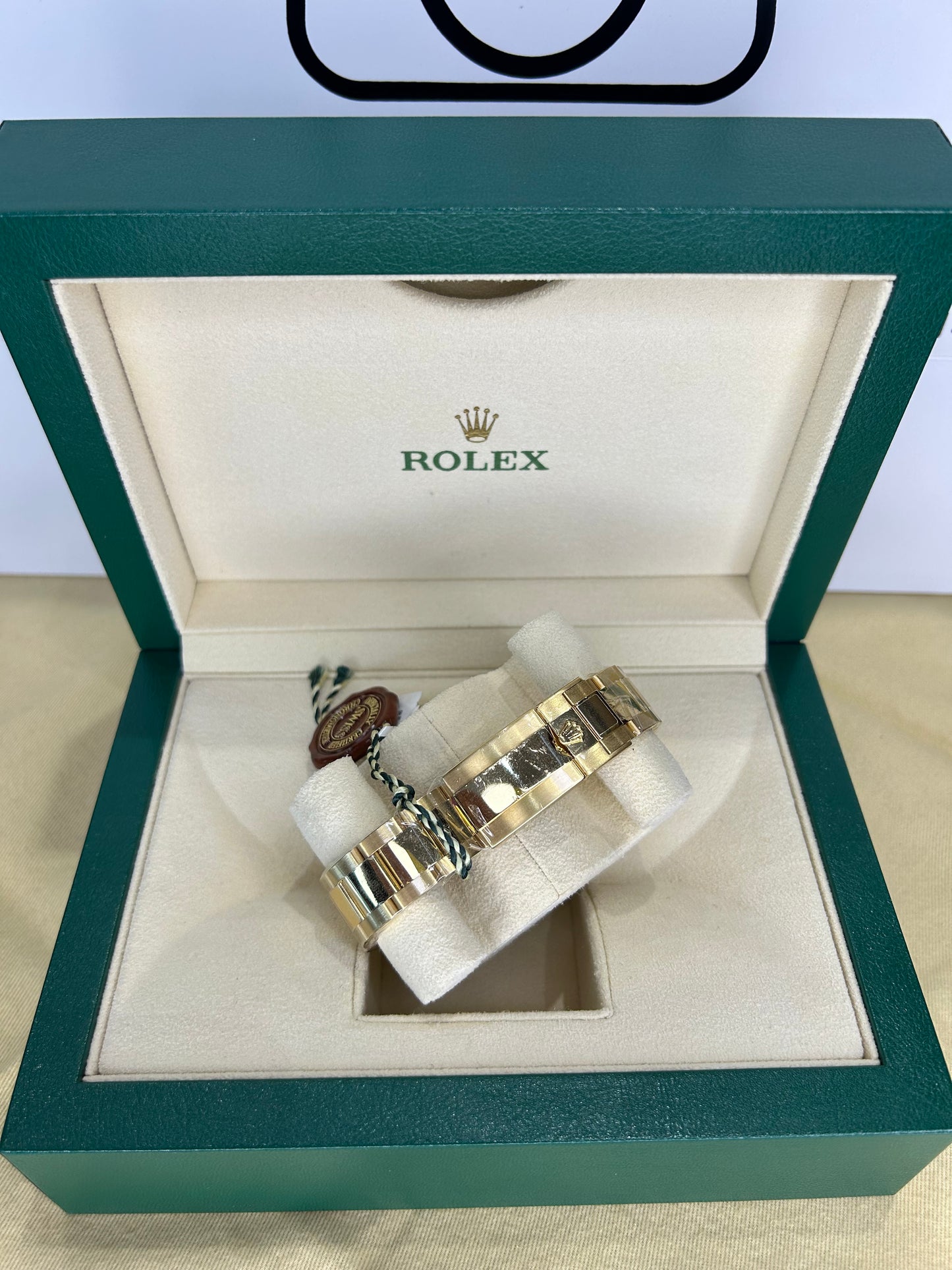 Rolex Men’s Yacht-Master II 44mm 18K Yellow Gold Automatic 116688 Unused 2013 Full Set