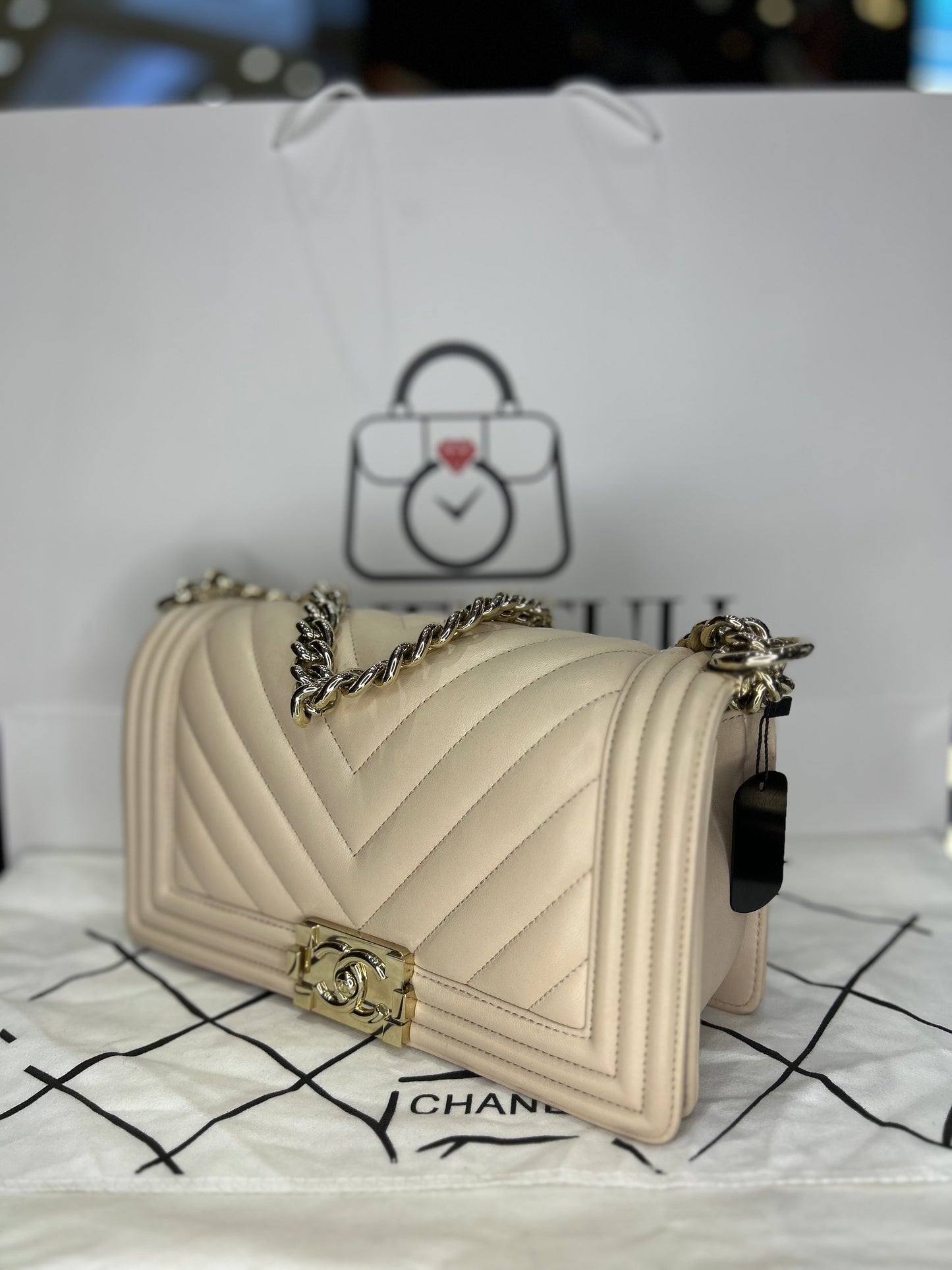 Chanel Boy Bag Medium Chevron Used