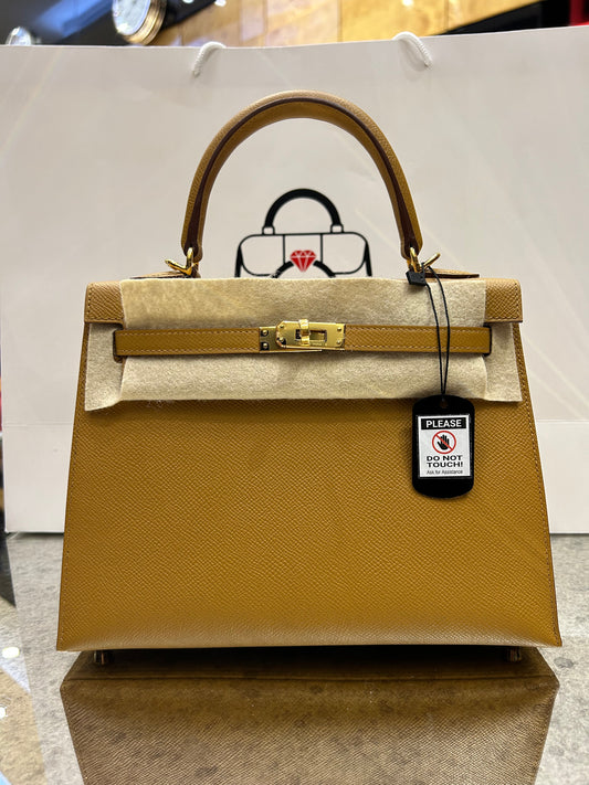 Hermes Kelly 28 Sellier GHW 2023 Full Set New