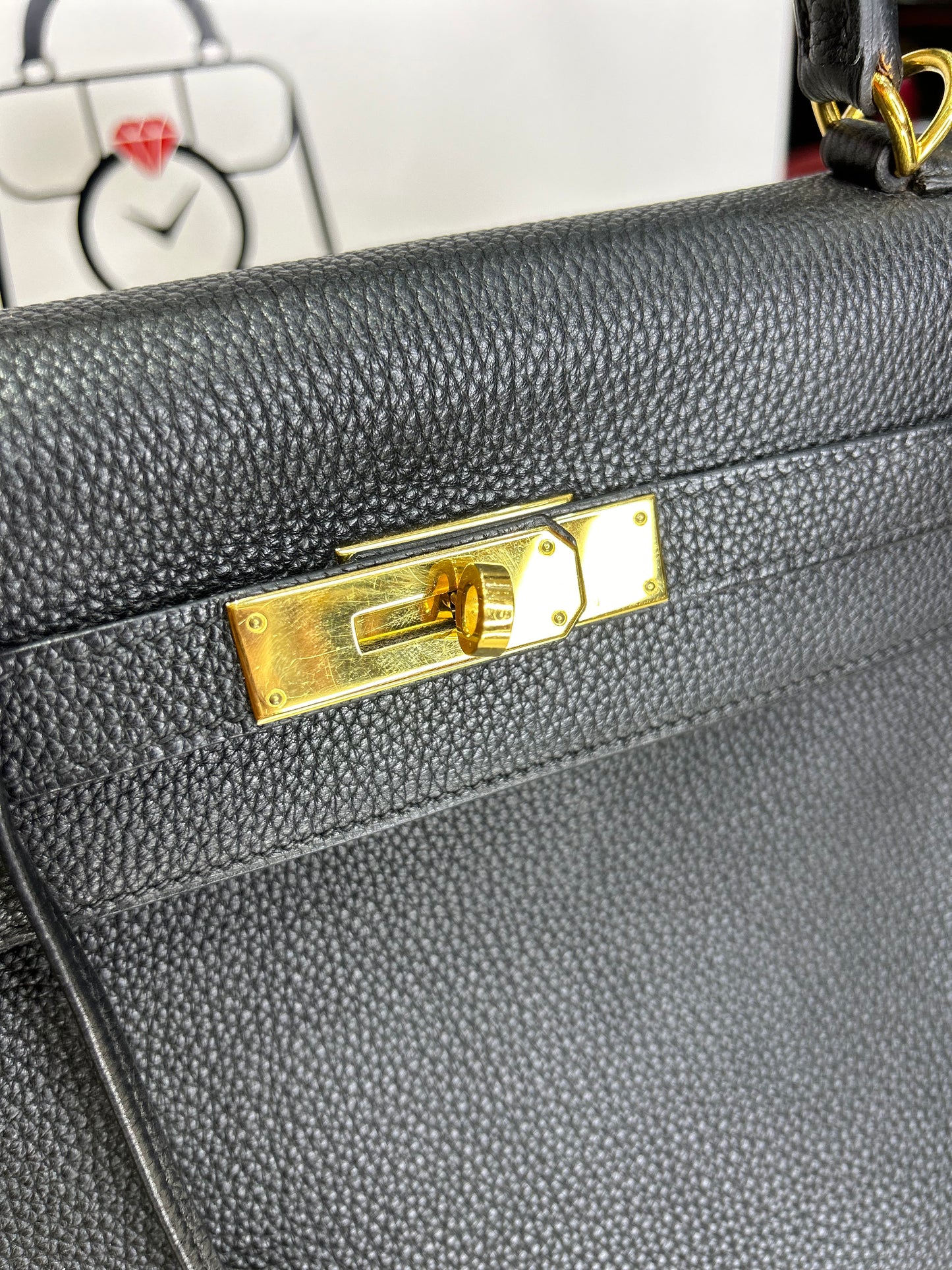 Hermes Kelly 32 Togo GHW Without Invoice. Used