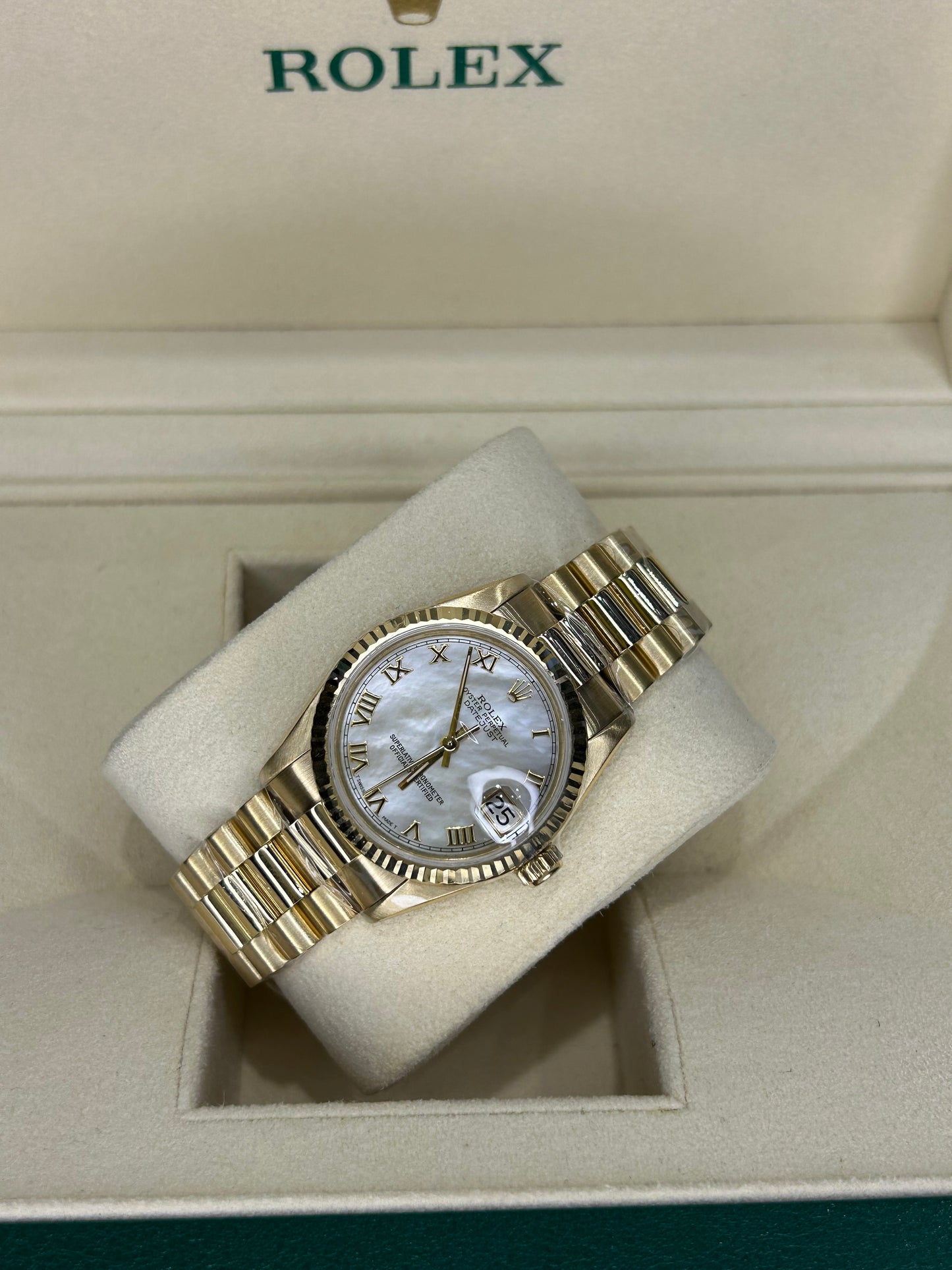 Rolex Ladies Datejust 31mm President 18K Yellow Gold MOP Dial 68278 Automatic Polished