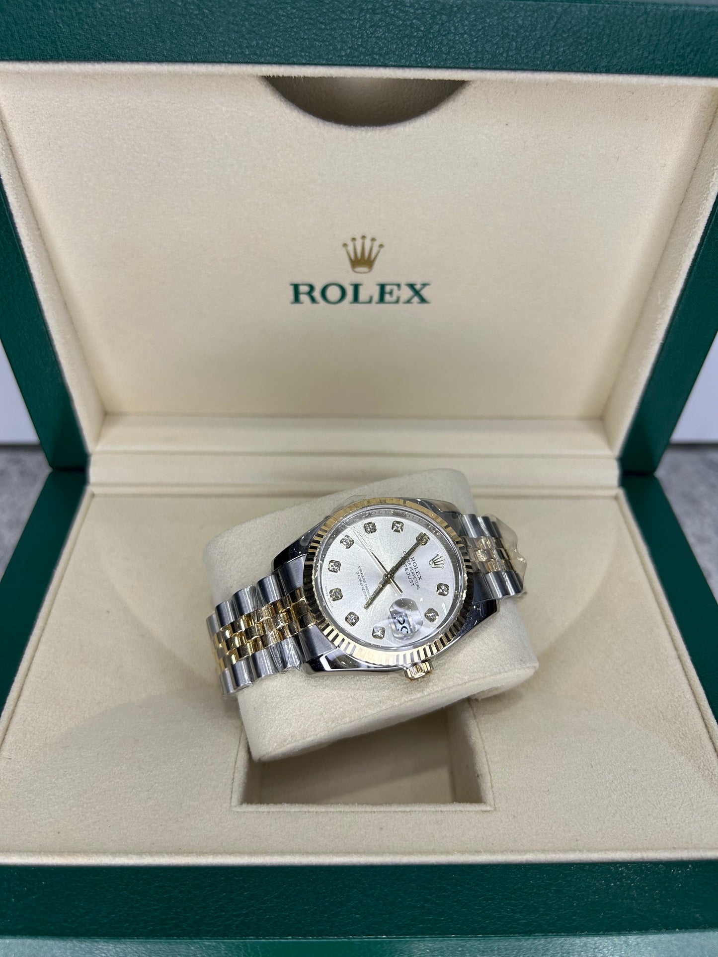 Rolex Ladies Datejust 36mm Steel/Gold With Diamonds 116233 Full Set 2008 Polished