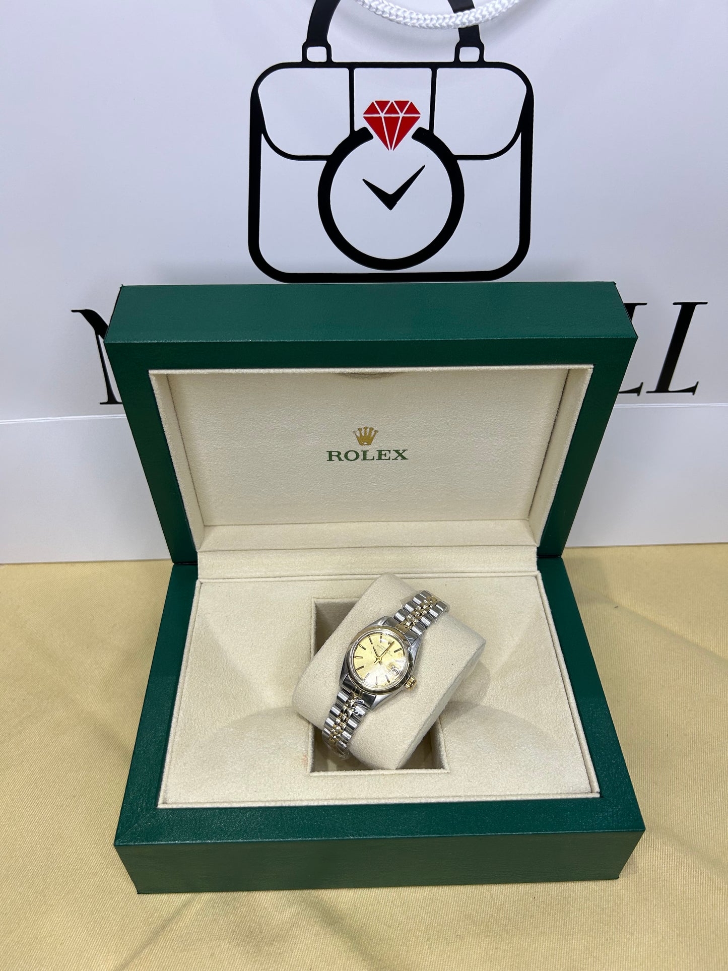 Rolex Ladies Datejust 26mm Steel/Gold Automatic 6916. With Box Polished