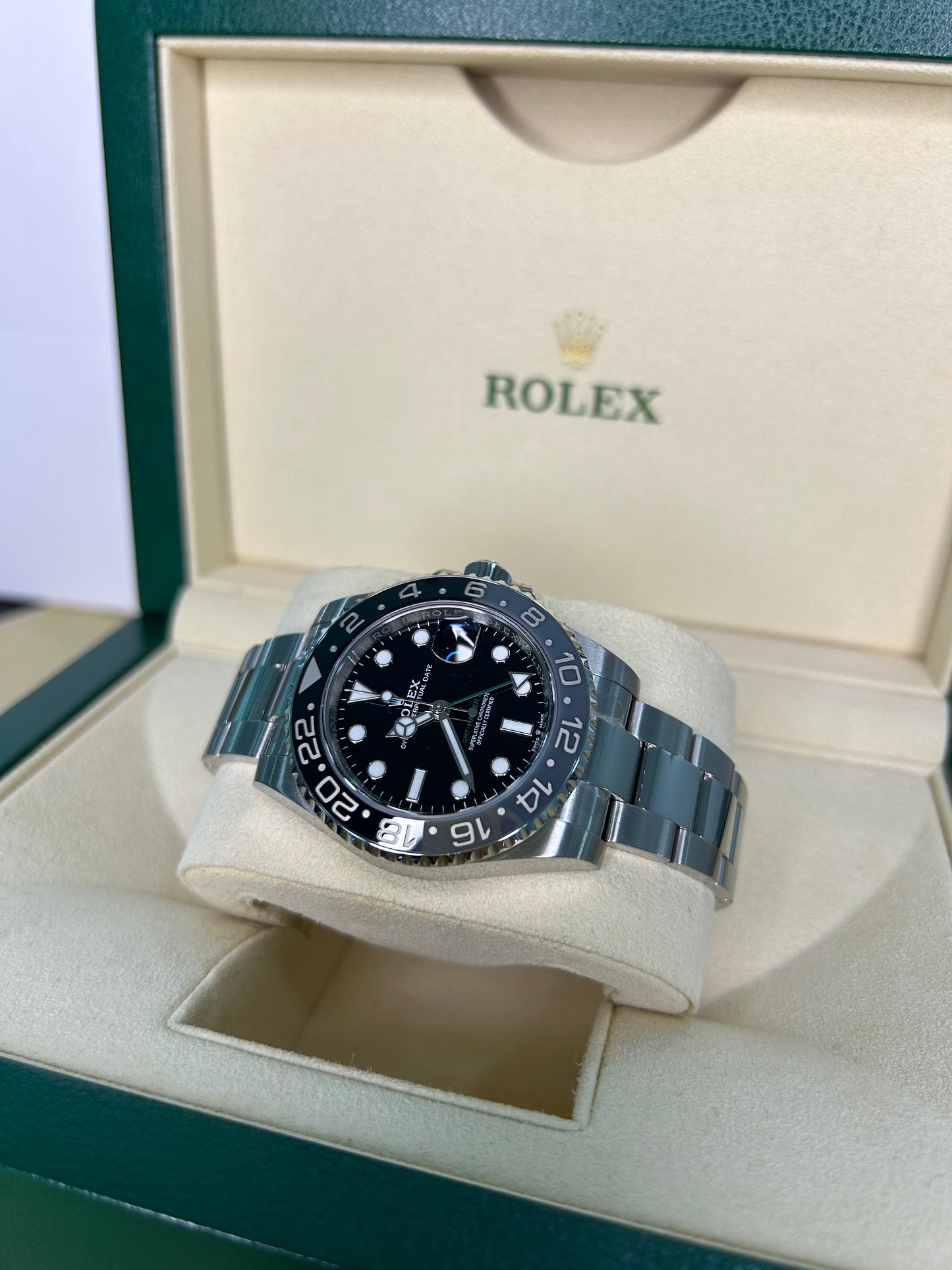 Rolex GMT Master II Bruce Wayne 136710GRNR