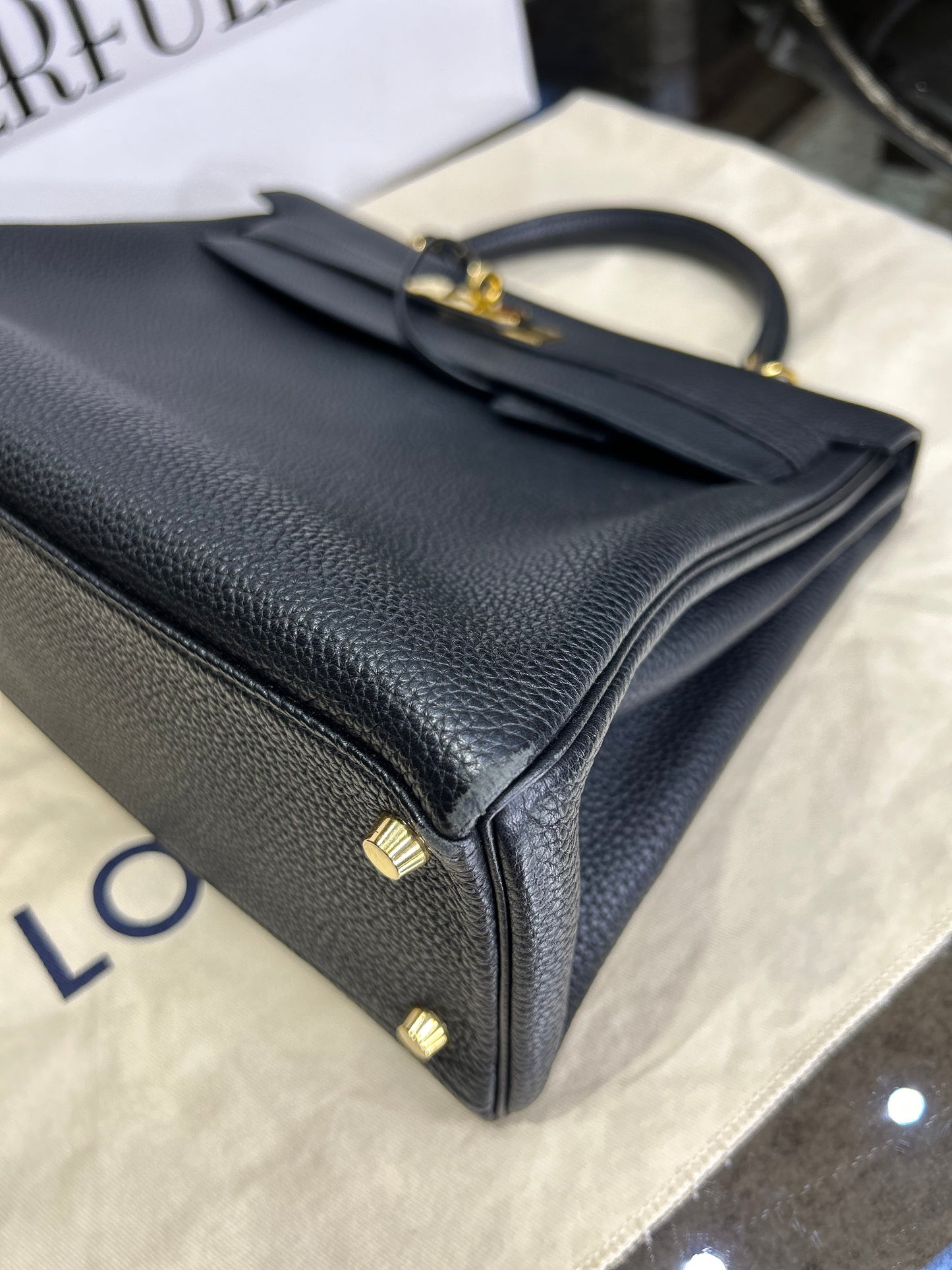 Hermes Kelly 32 Togo GHW Without Invoice. Used