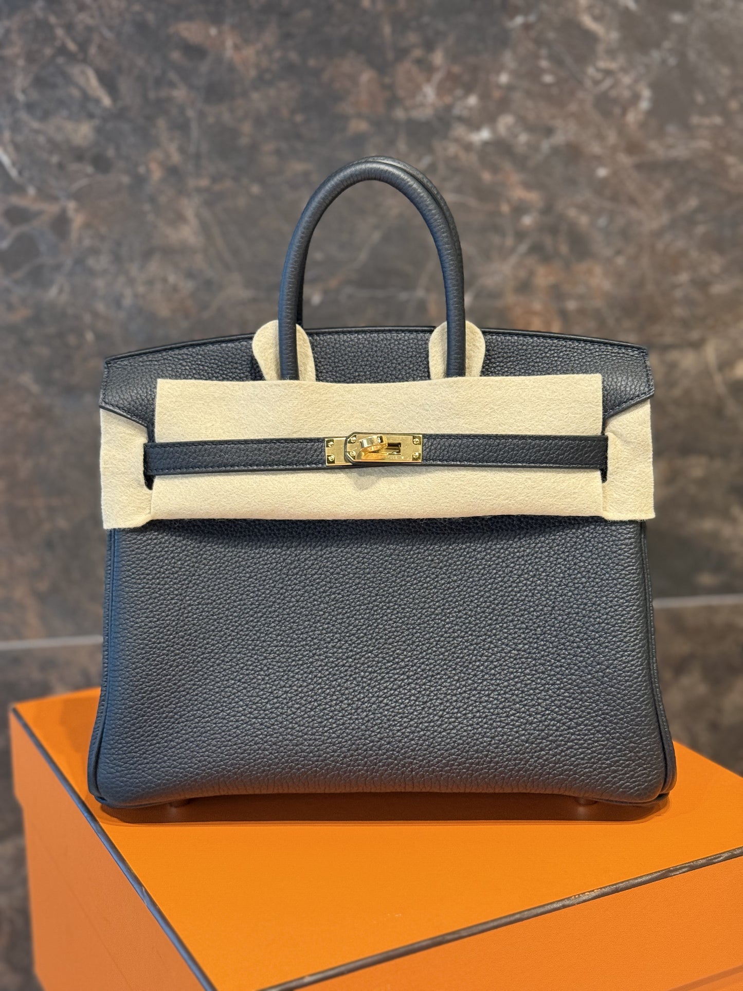 Hermes Ladies Birkin 25 Noir Black GHW Fresh 2024