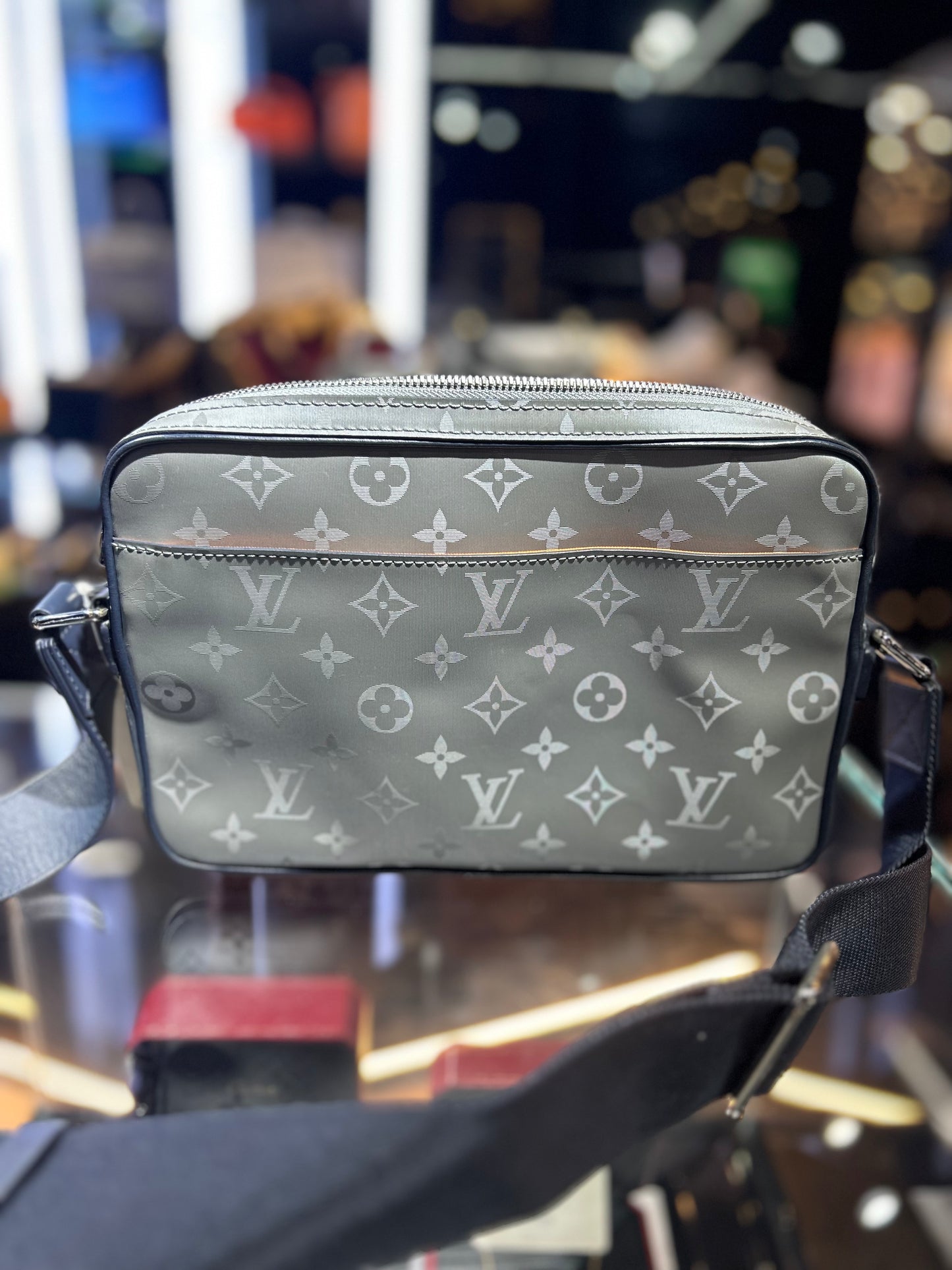 Louis Vuitton Gray Monogram Satellite Alpha Messenger Black Grey