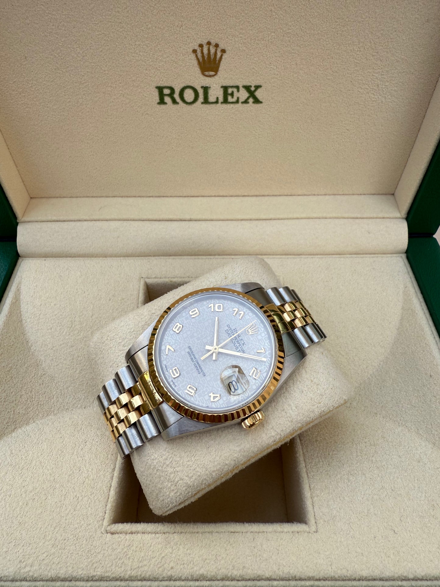 Rolex Datejust 16233 36mm Steel/Gold Automatic Only With Box
