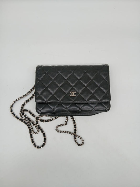 Chanel WOC Black Lambskin Silver Tone HW
In Very Good Condition
Inclusions: Dustbag