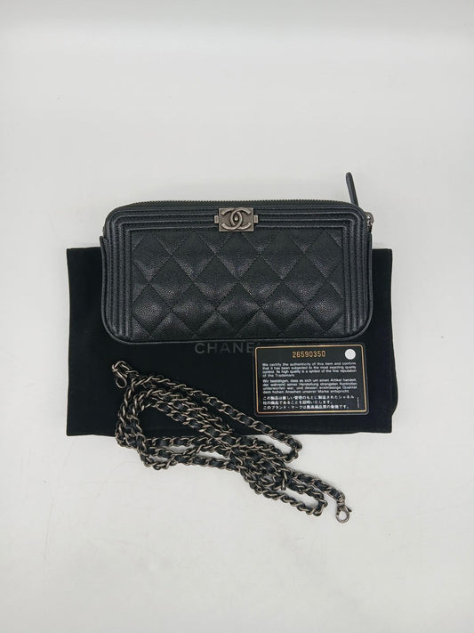 Chanel Boy Double Zip Chain Wallet Black Quilted Caviar Leather
In Pristine Condition
Inclusions:Dustbag,Card,Box