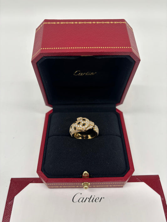 Cartièr Panthère de Cartièr ring, 18K YellowGold with Diamonds, Tsavorite garnets, Onyx
Size: 53

Mint condition

Comes with the box and certificat