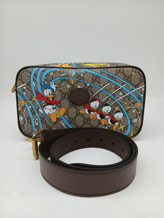 Gucci Disney GG Supreme Shoulder/Belt bag Donald Duck PVC
Like New
No Inclusions