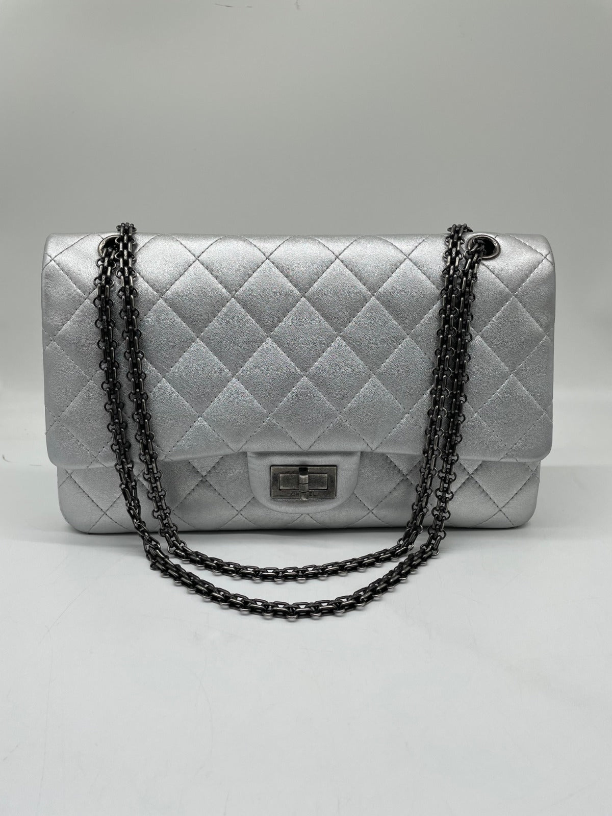 Chanel 30 2.55  Paladium HW Silver Bag 19288481
Good Condition