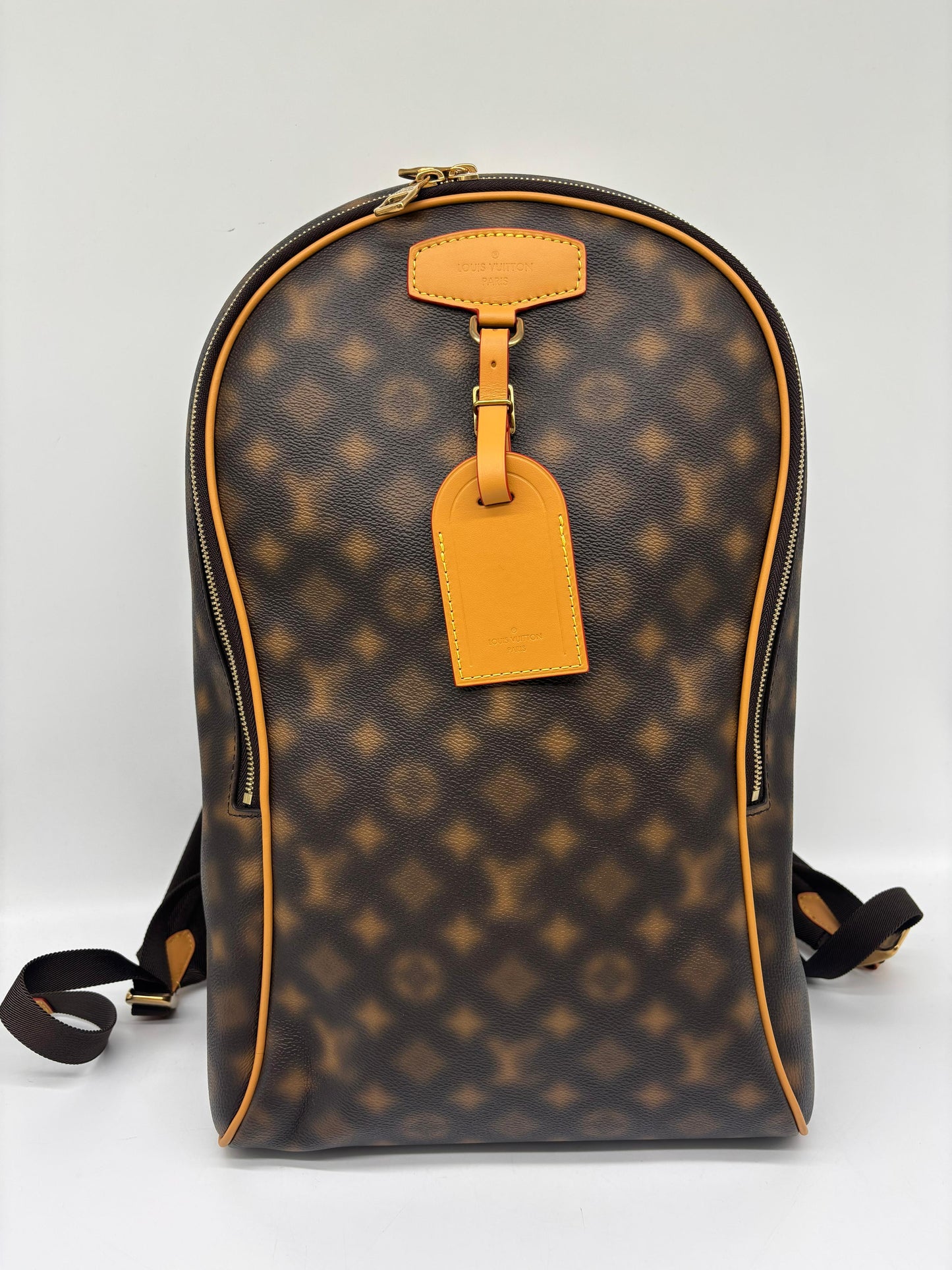 Louis Vuitton Monogram Blurry Ellipse Backpack
Unused
Inclusions: Dustbag