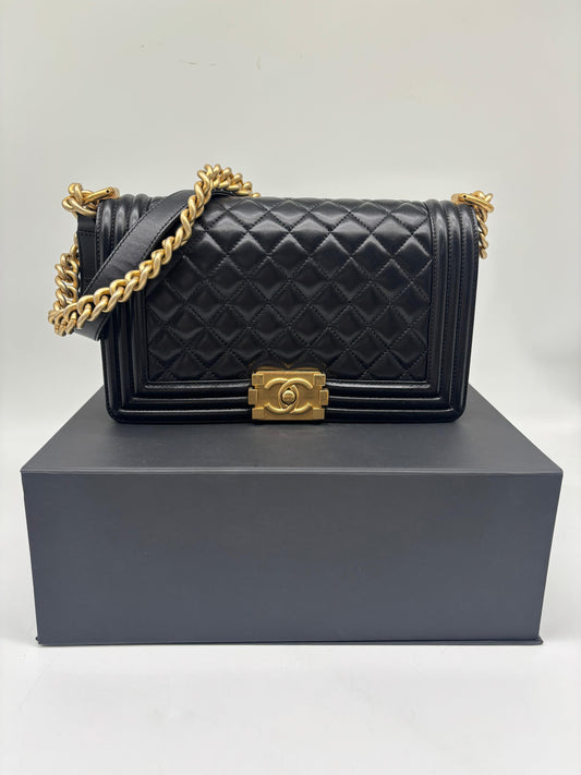Chanel Black Medium Le Boy in Lambskin leather With Gold HW
In Excellent Condition
Inclusions: Box, Dustbag