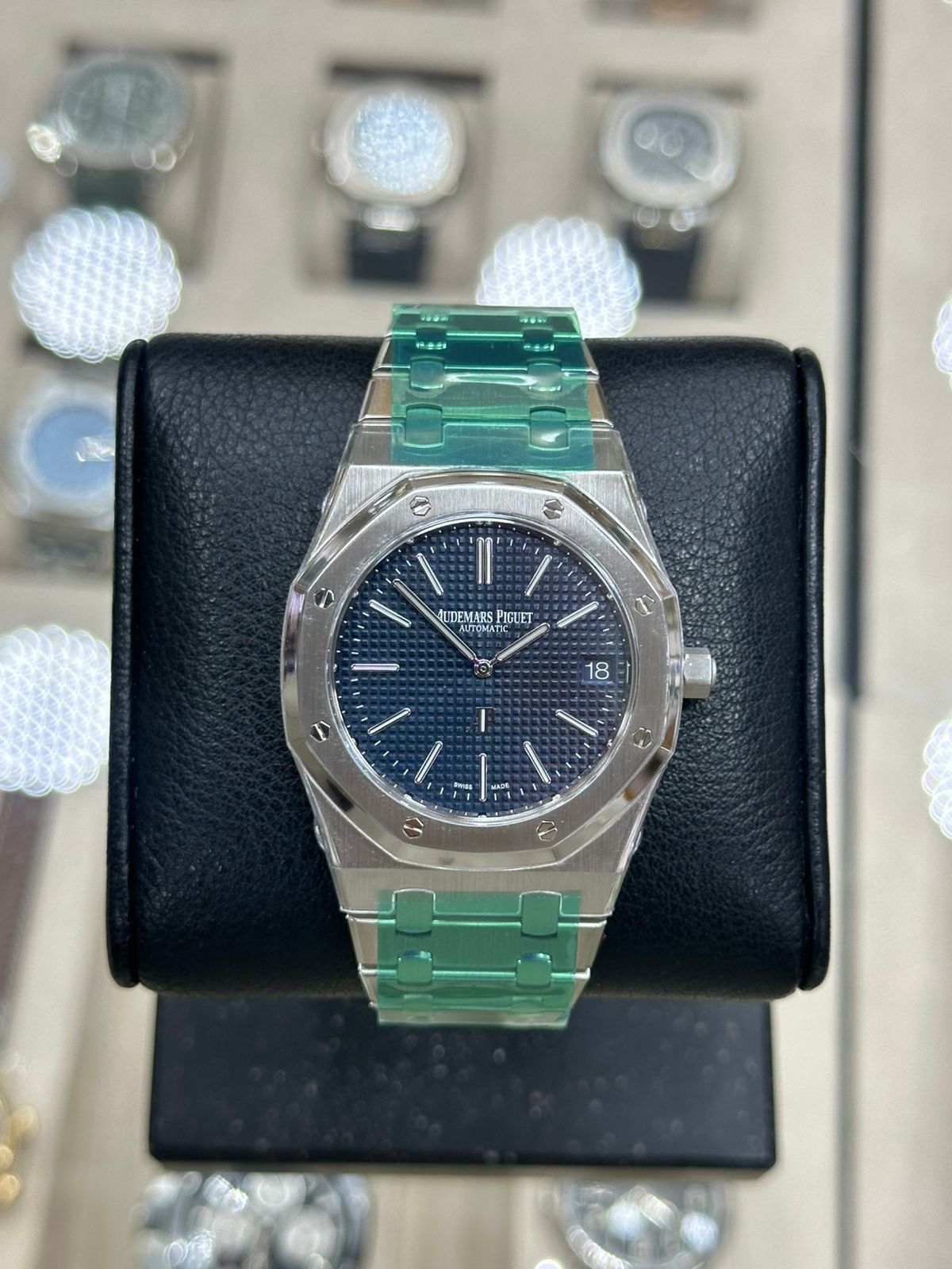 Audemars Piguet Royal Oak Jumbo Extra-Thin 39mm Steel Blue Dial New 2025 Ful Set Ref:16202ST.OO.1240ST.02