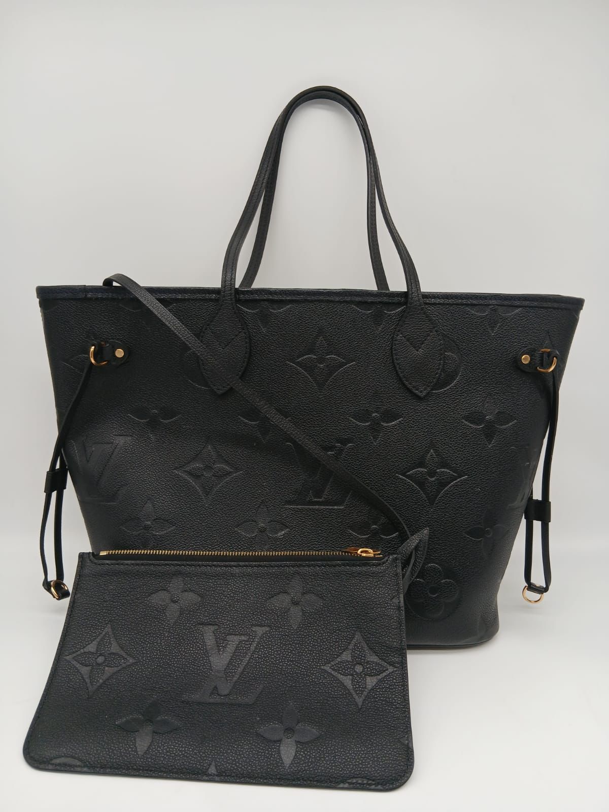 LV Black Monogram Empreinte Neverfull MM

Excellent condition