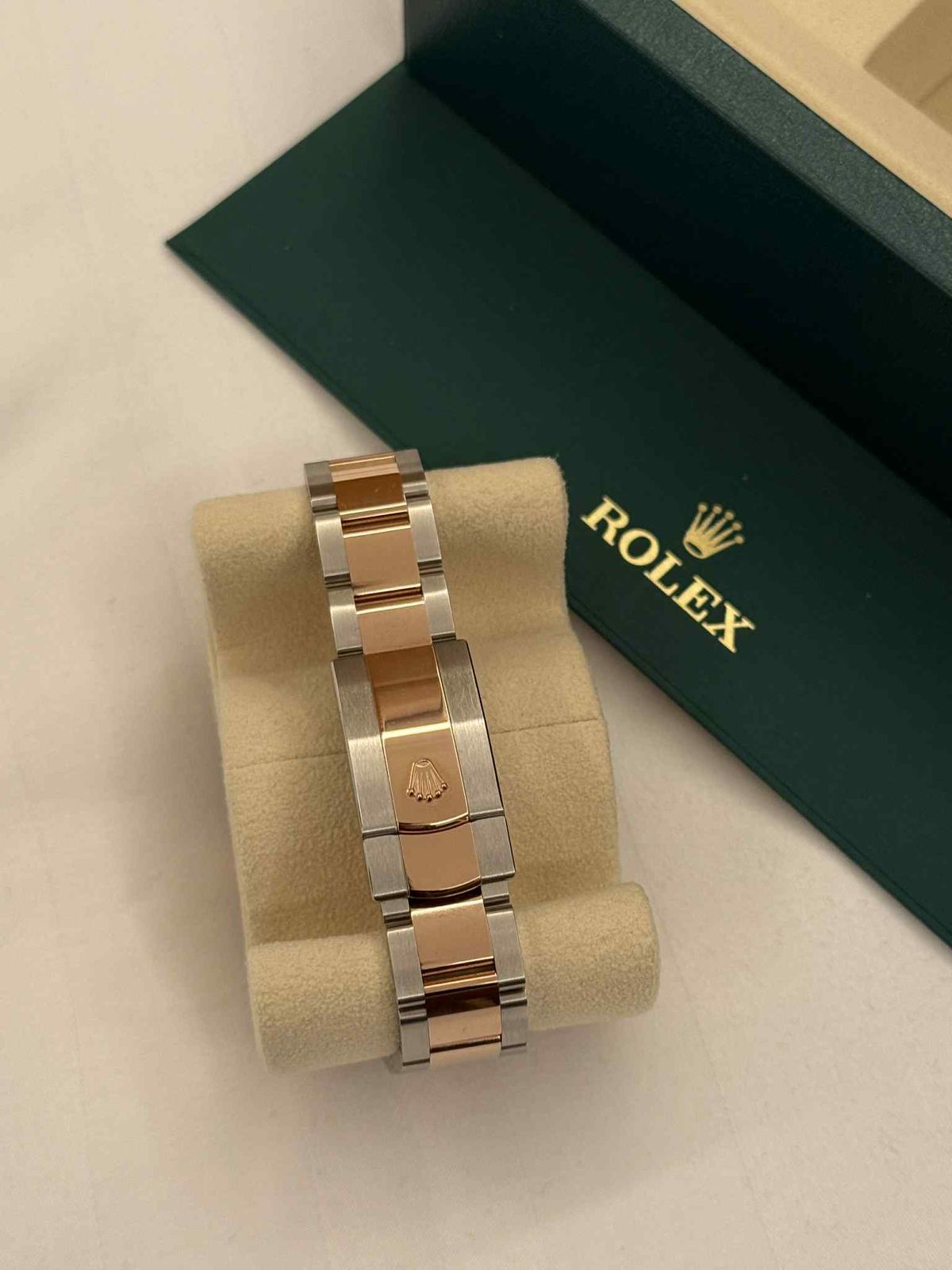 Rolex Datejust 41mm Two Tone Chocolate Diamond Dial Oyster Bracelet Steel and Rose Gold Like New 2025 Full Set Ref:126331-0003