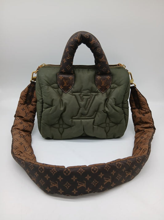 Louis Vuitton Pillow Speedy Bandouliere 25 Green Nylon
With Dust Bag