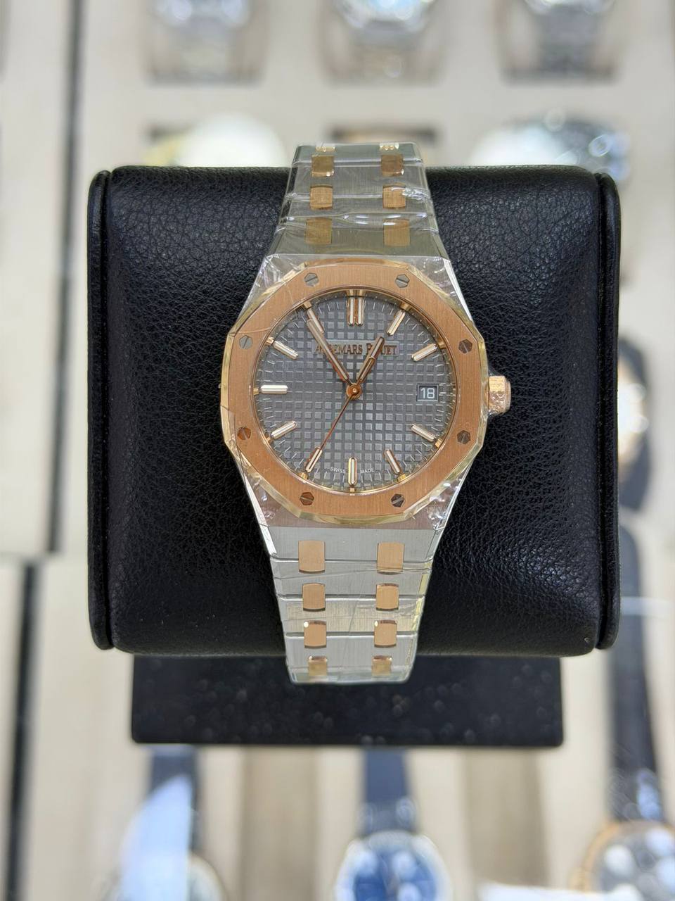 Audemars Piguet Royal Oak 34mm Stainless Steel Rose Gold Ref:  77450SR.OO.1361SR.03